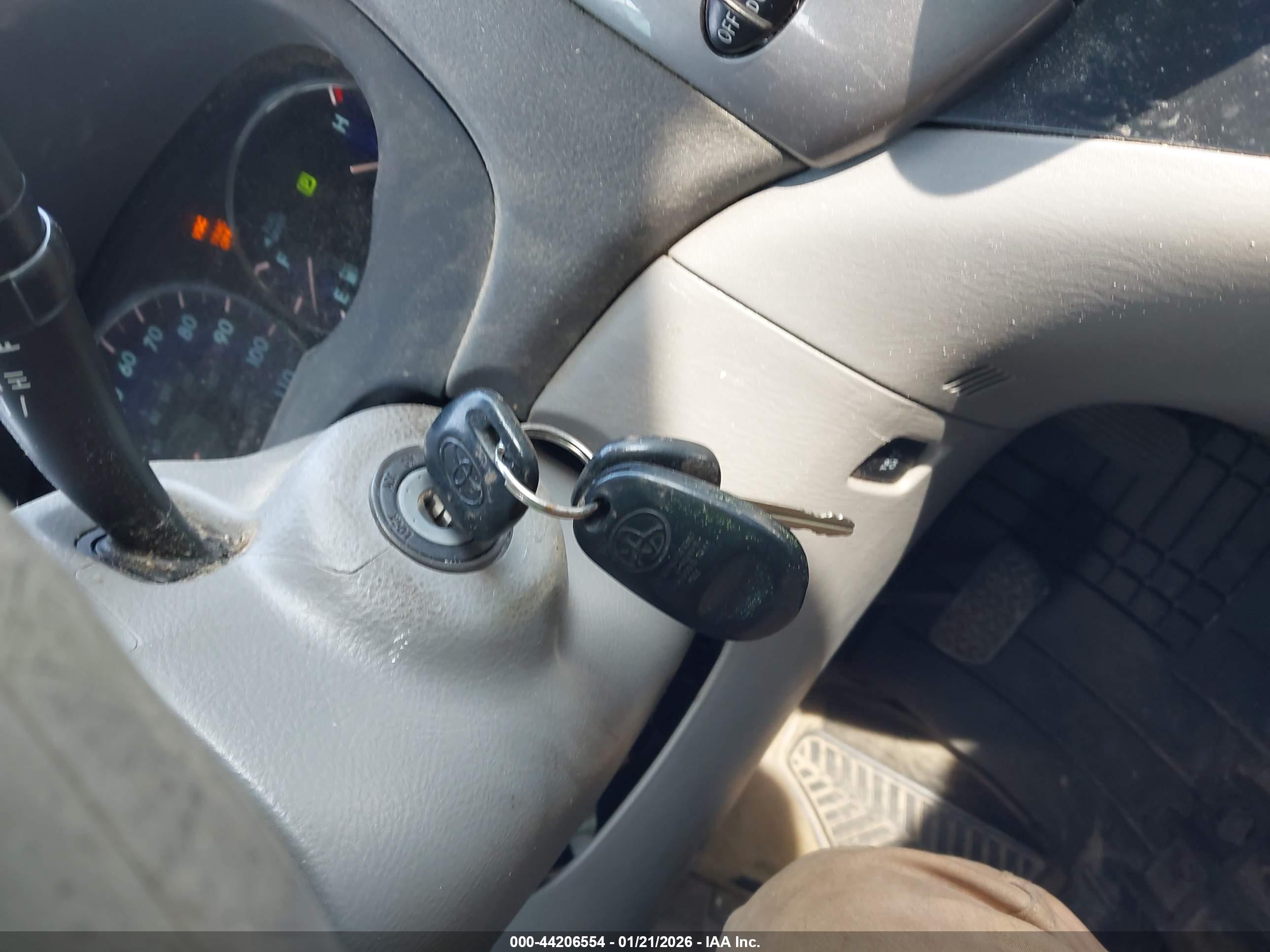 TOYOTA SIENNA image 11