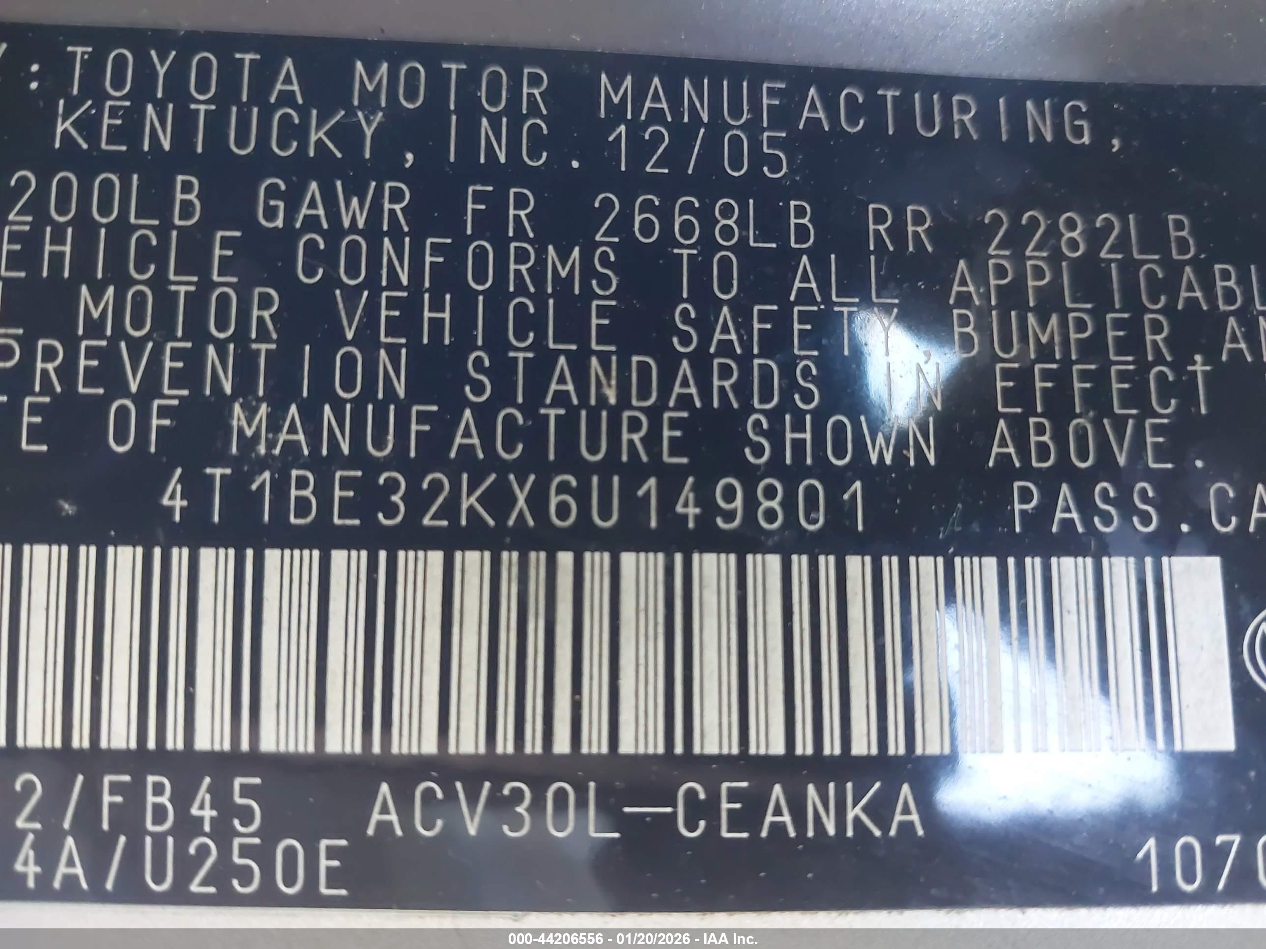 TOYOTA CAMRY image 9