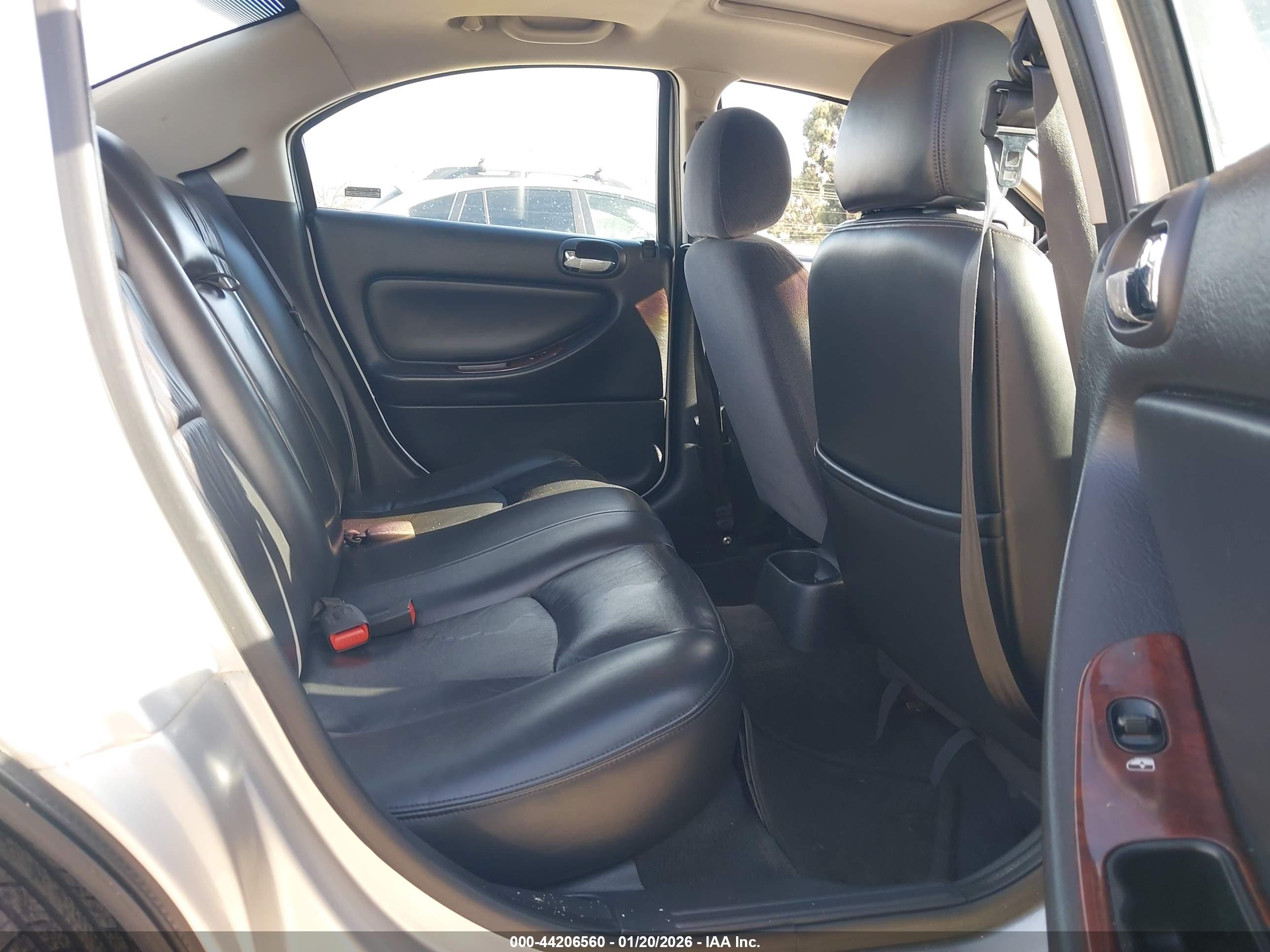 CHRYSLER SEBRING image 8