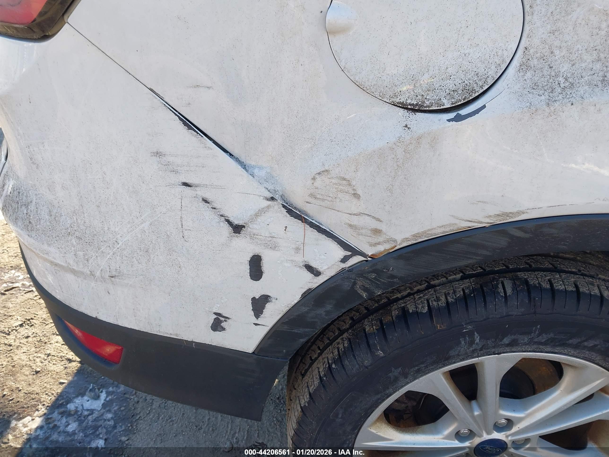 FORD ESCAPE image 6