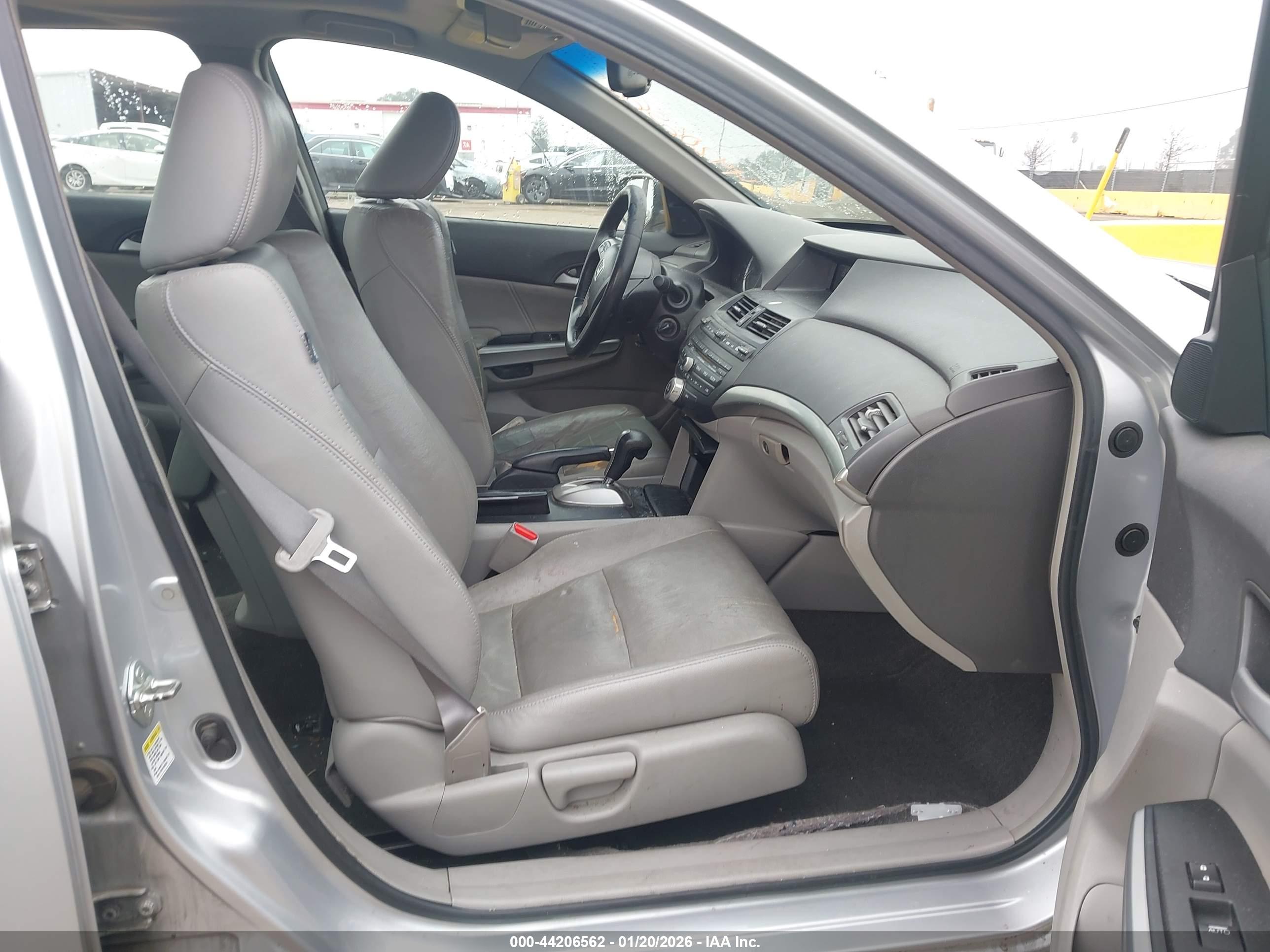 HONDA ACCORD image 5