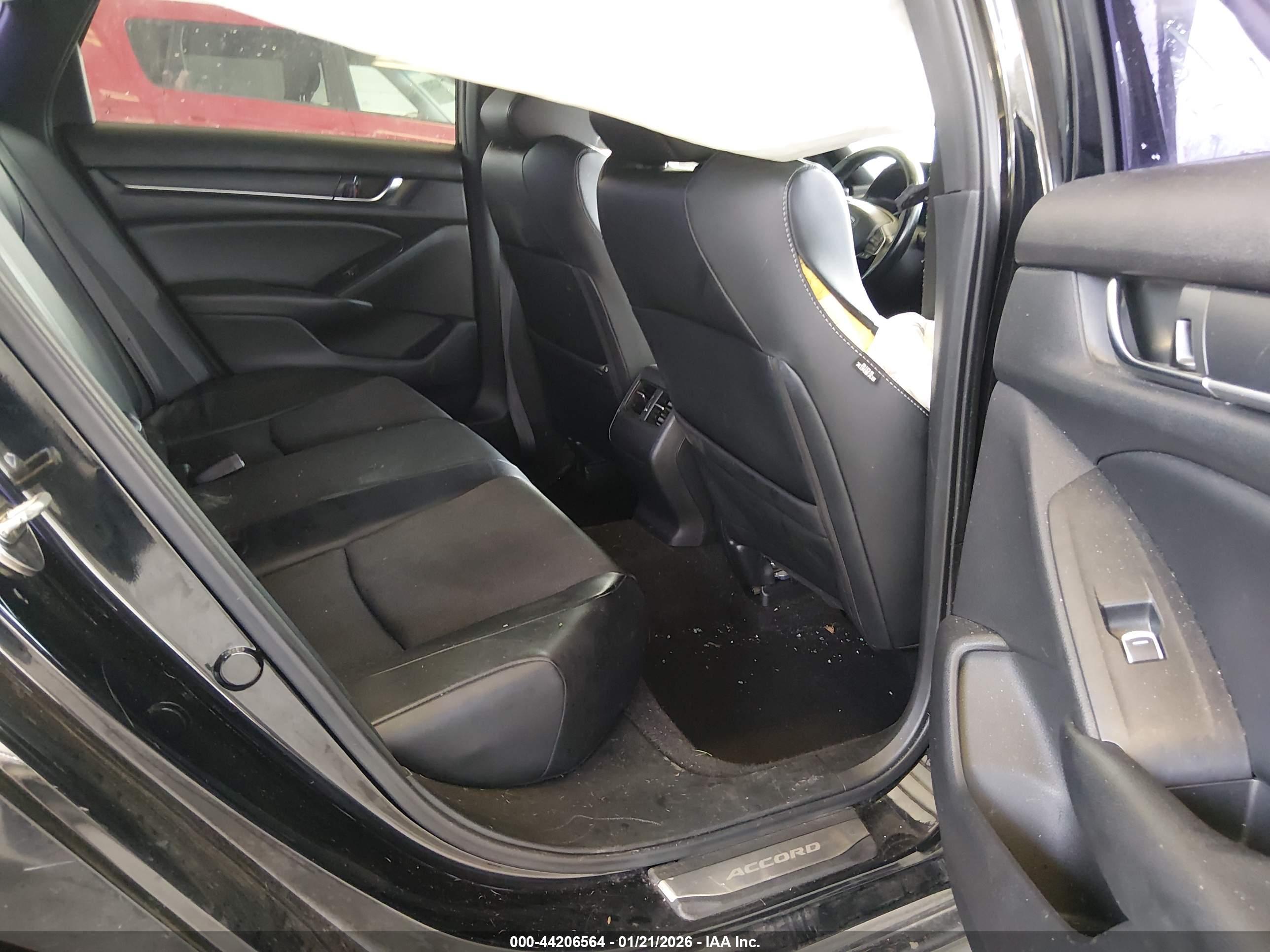 HONDA ACCORD image 8