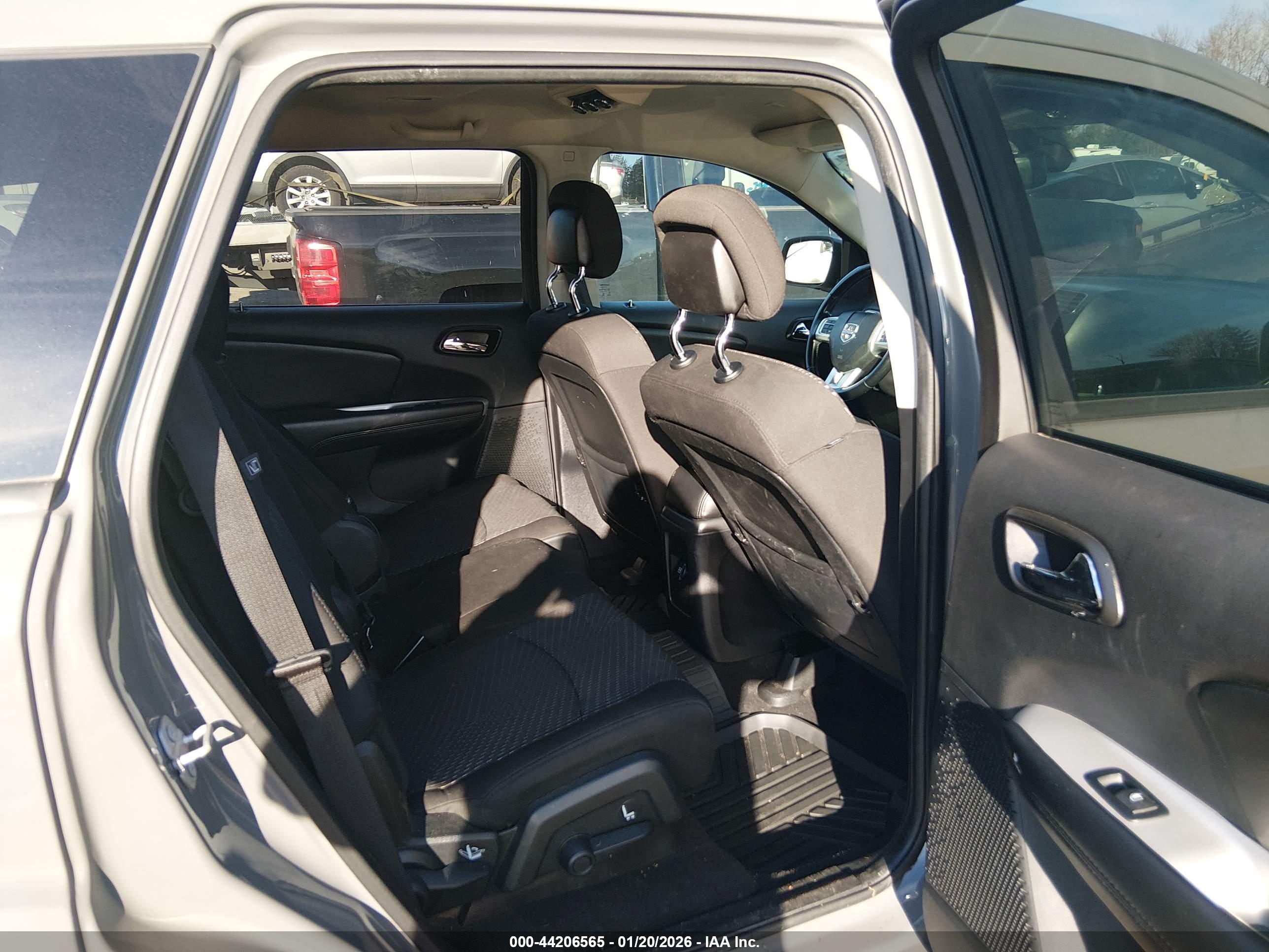 DODGE JOURNEY image 8