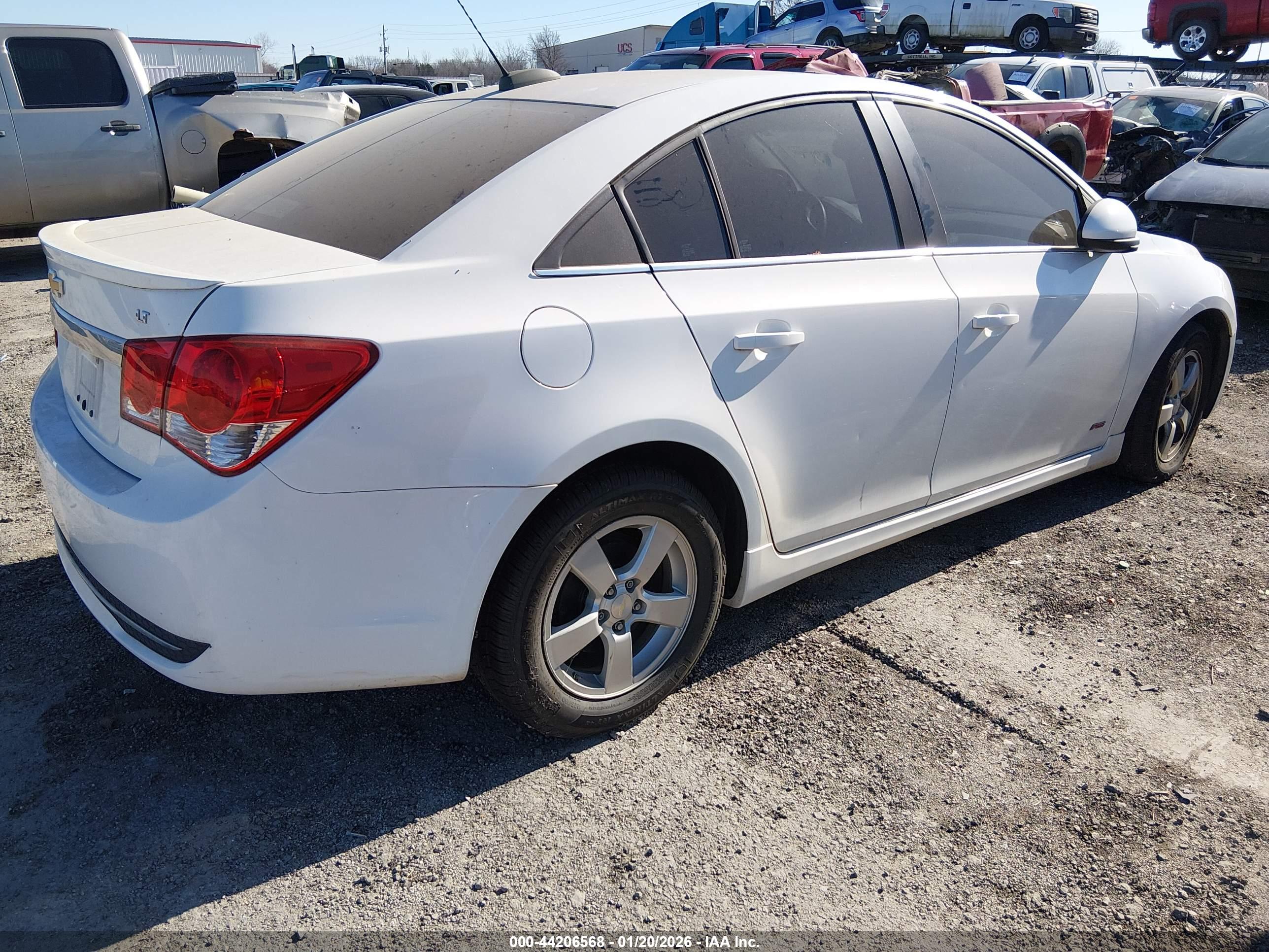 CHEVROLET CRUZE image 4