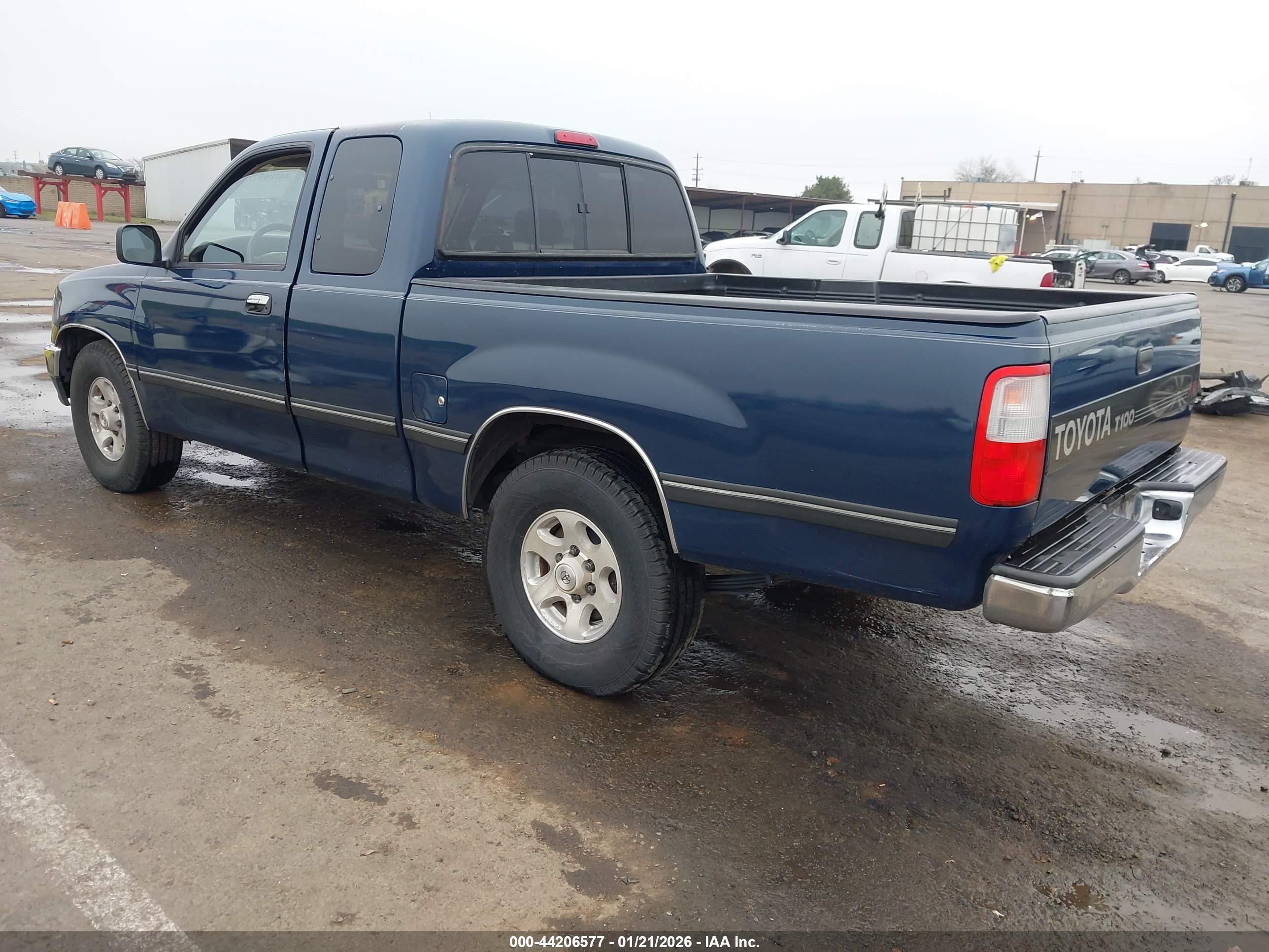 TOYOTA T100 image 3