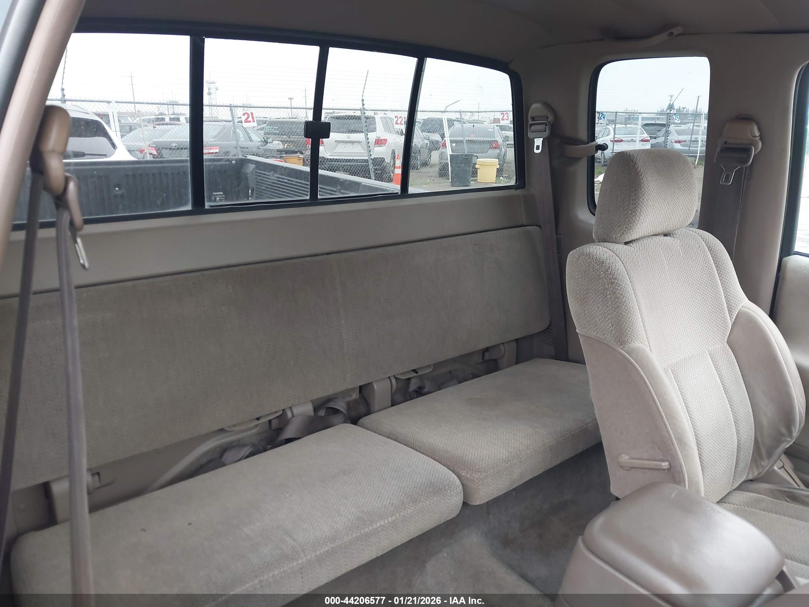 TOYOTA T100 image 8
