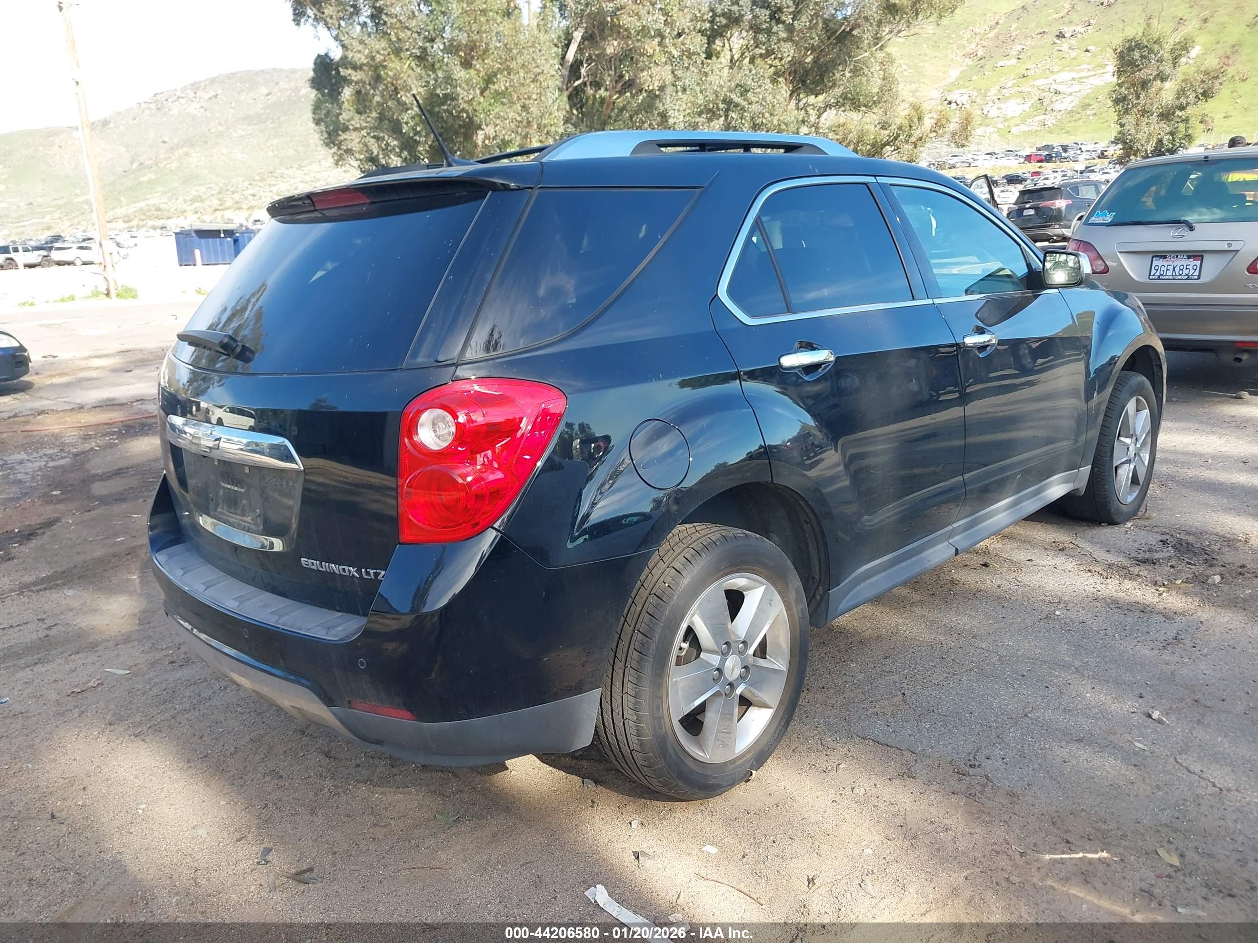 CHEVROLET EQUINOX image 4