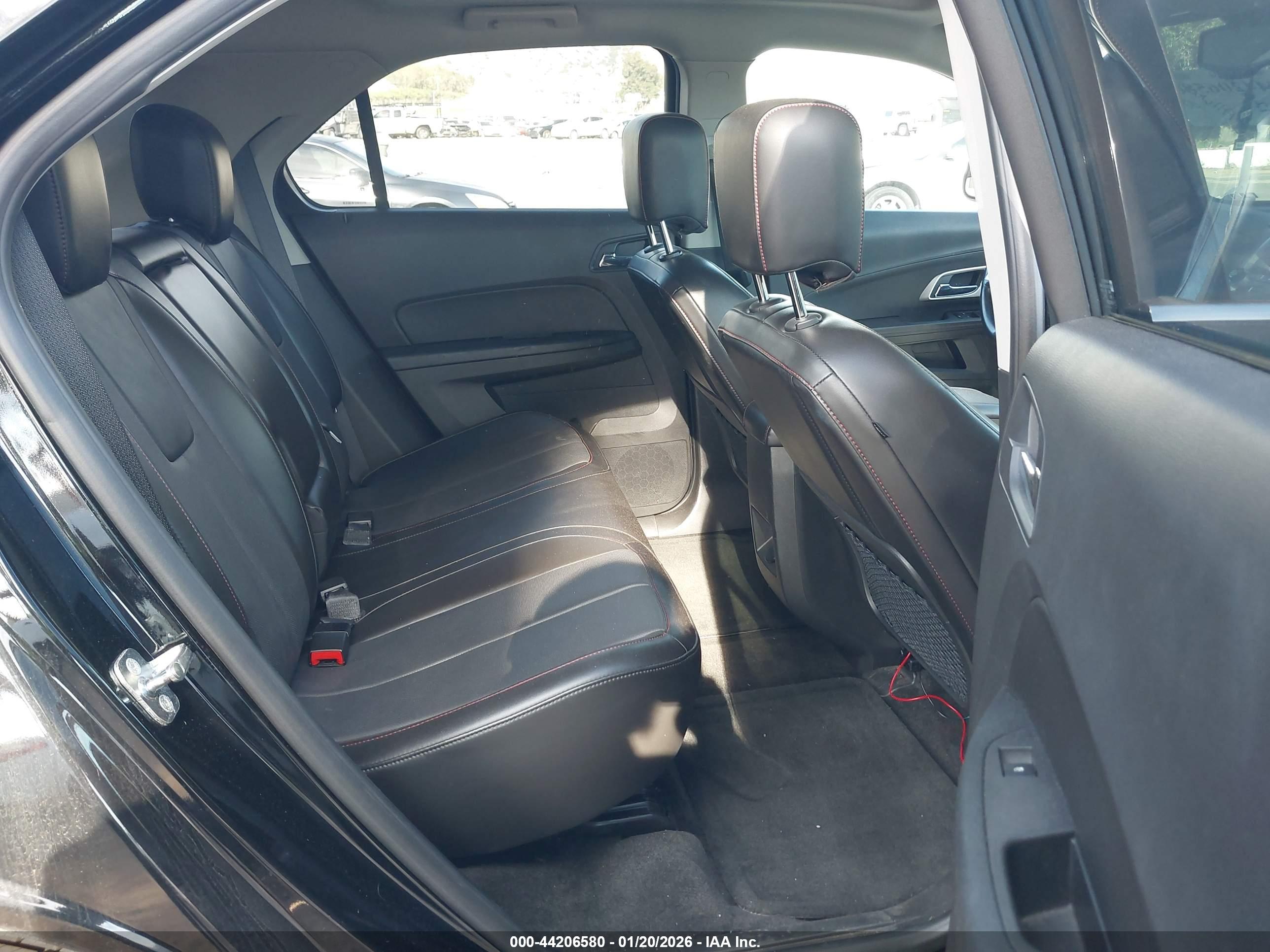 CHEVROLET EQUINOX image 8