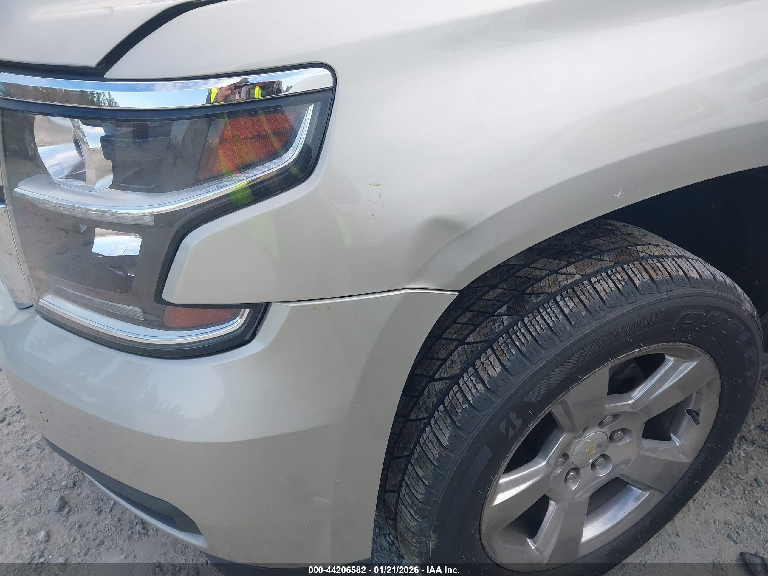 CHEVROLET TAHOE image 6