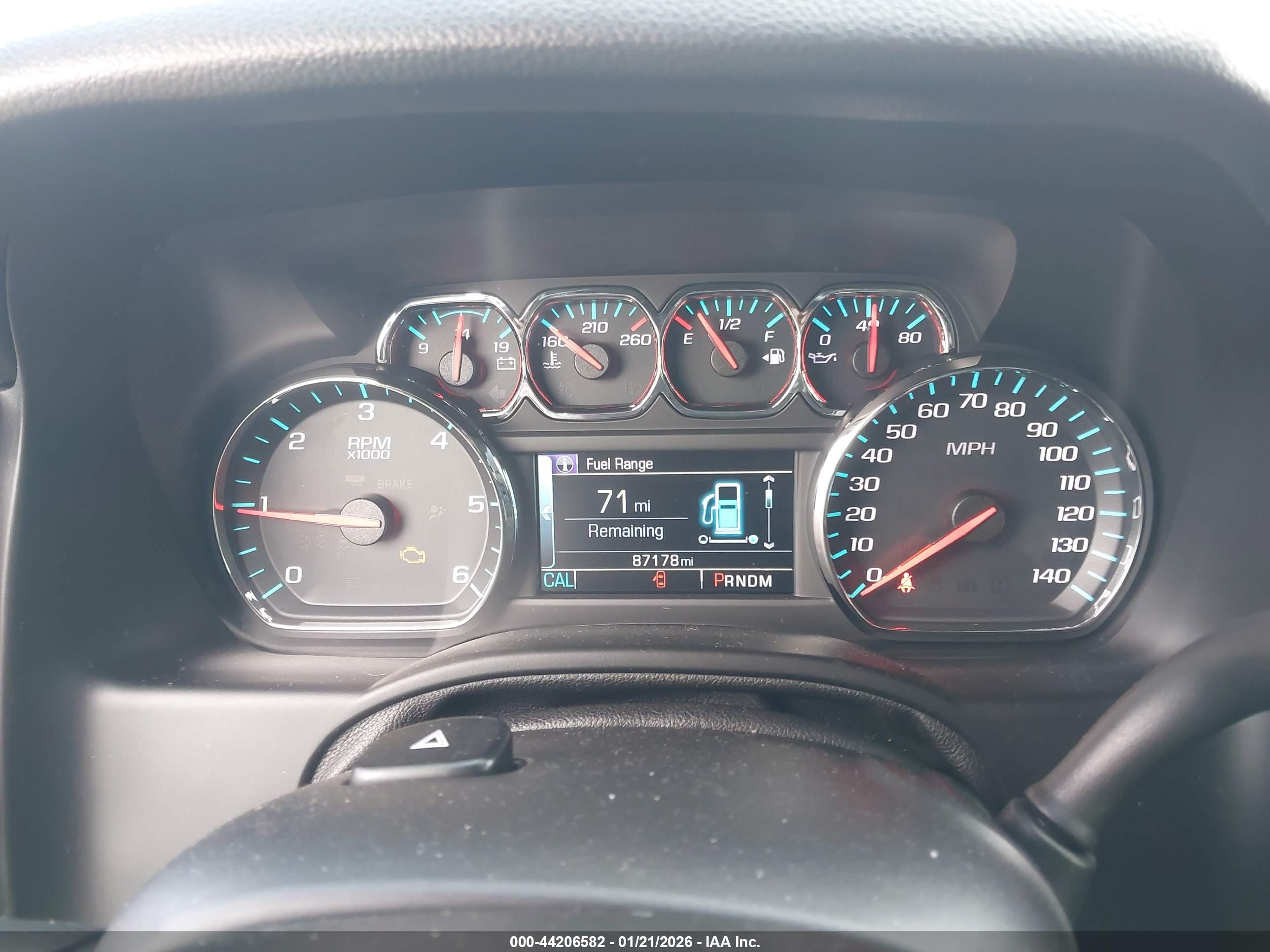 CHEVROLET TAHOE image 7