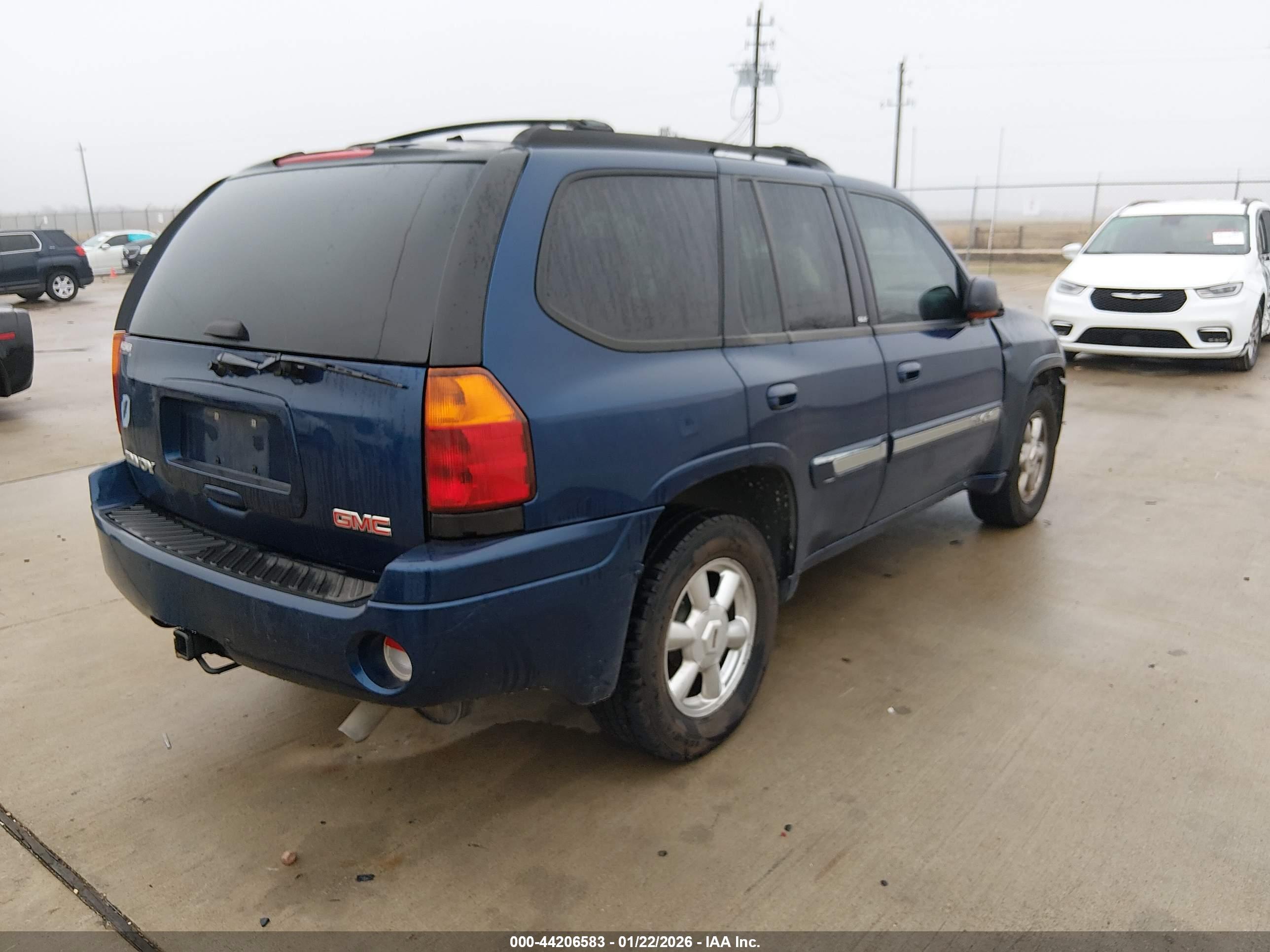 GMC ENVOY image 4