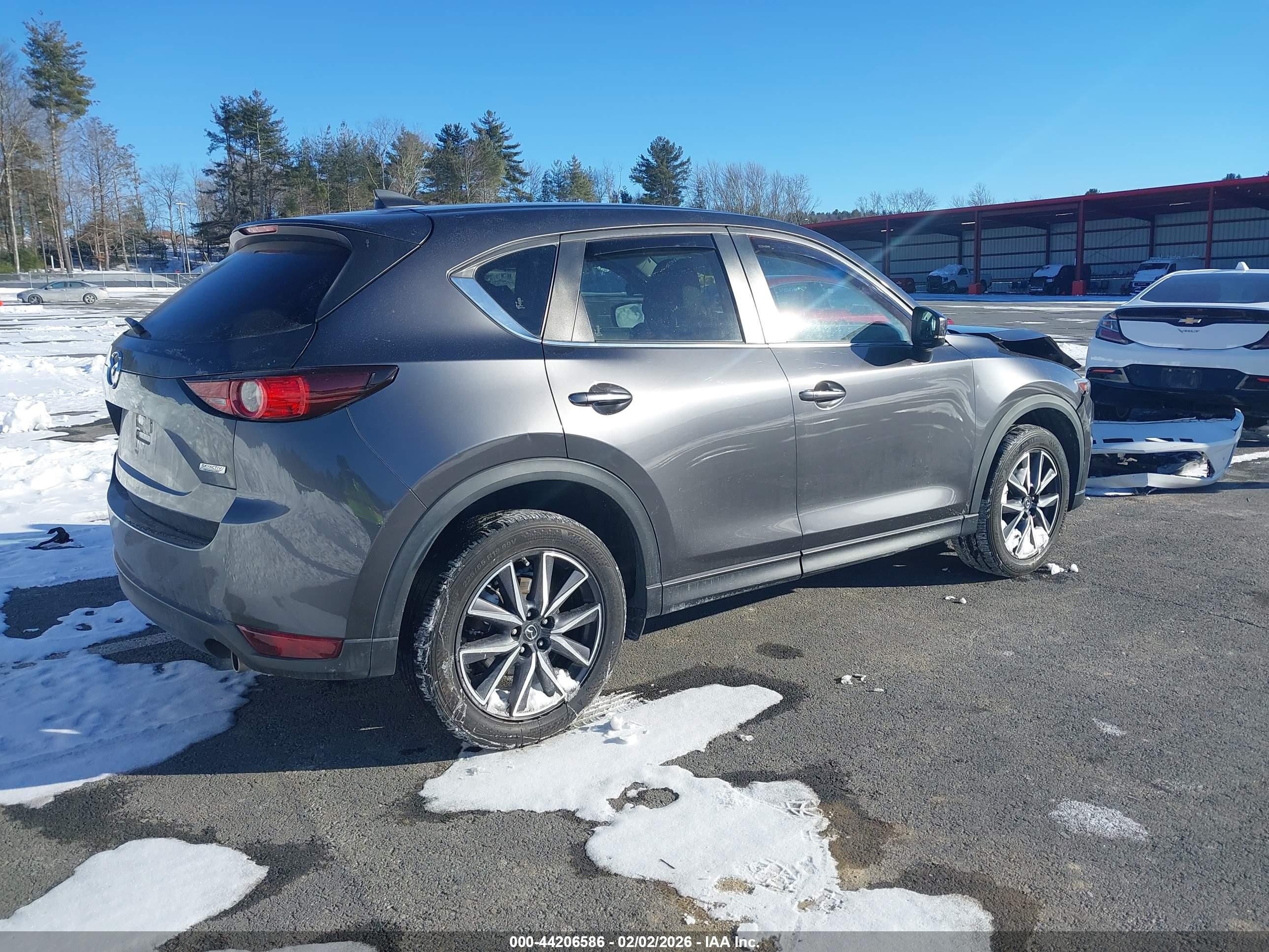 MAZDA CX-5 image 4