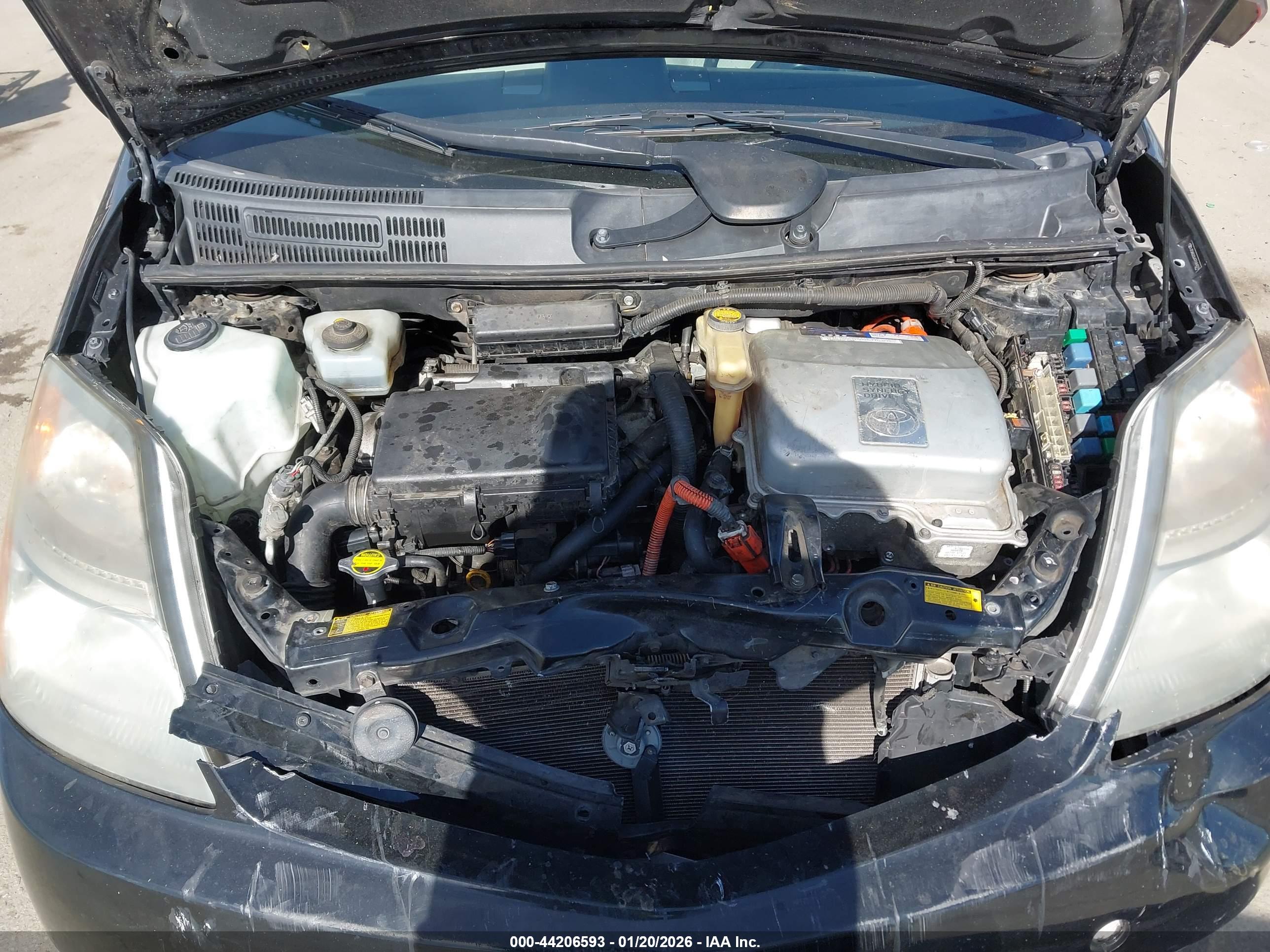TOYOTA PRIUS image 10