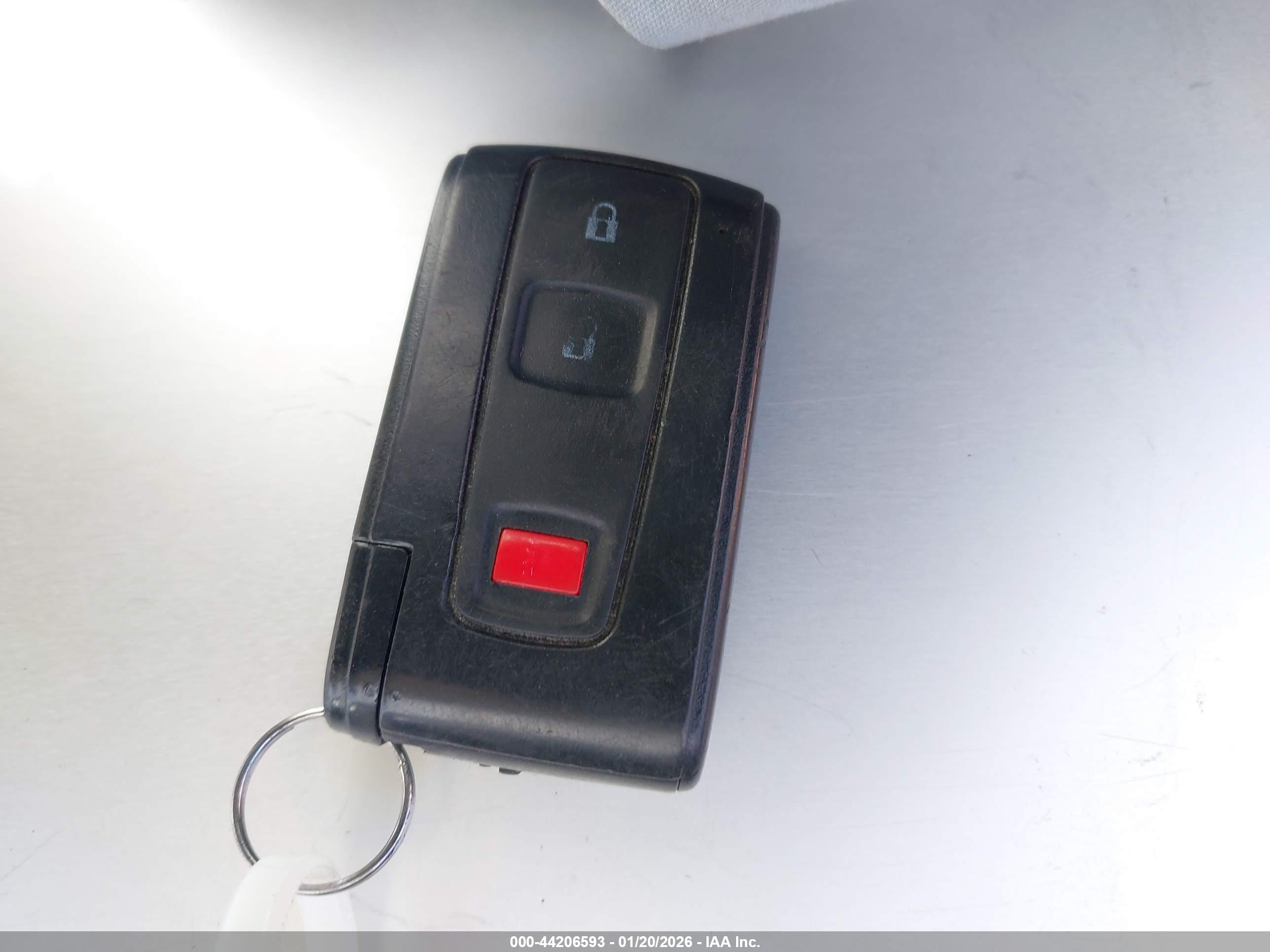 TOYOTA PRIUS image 11