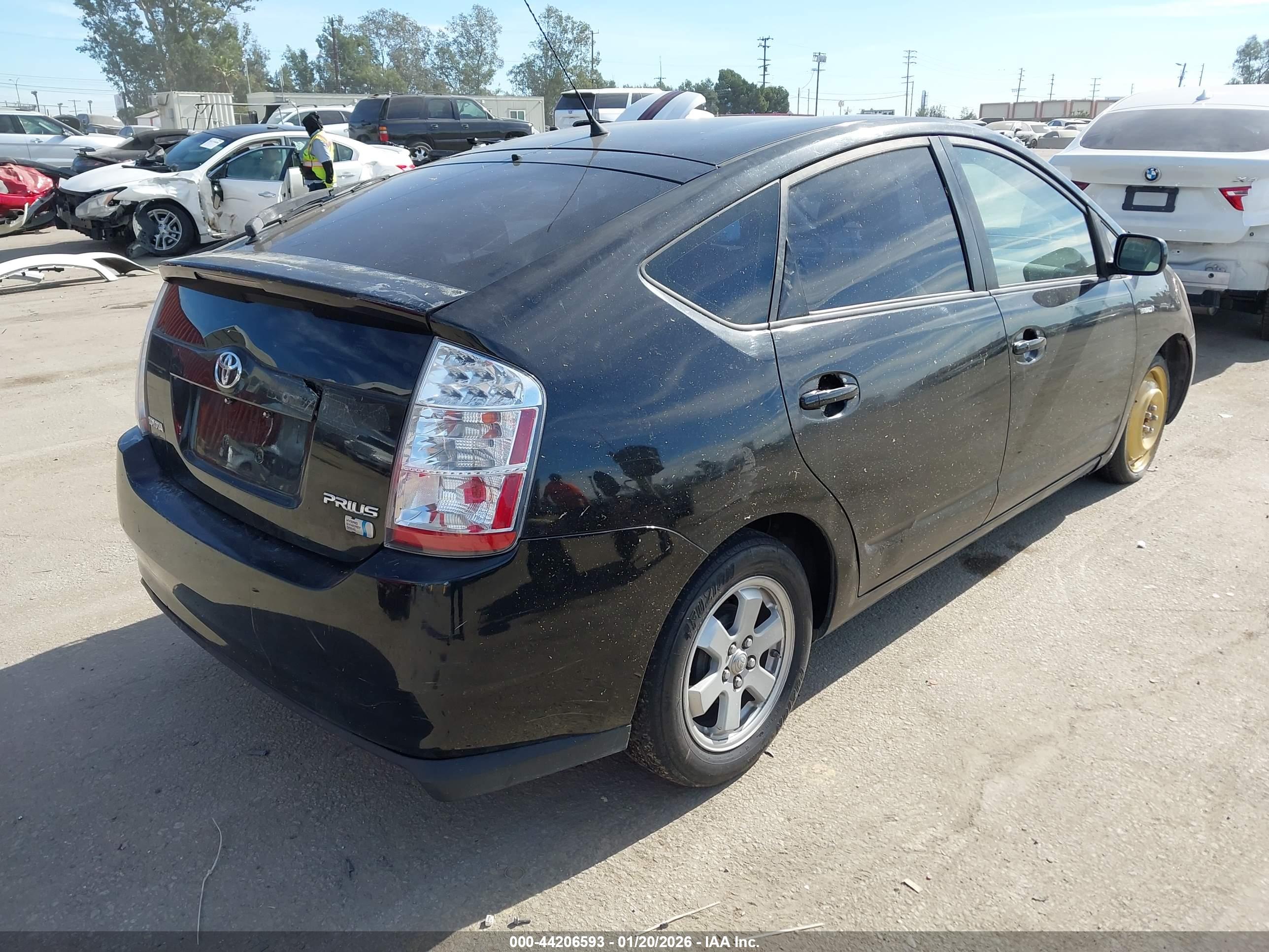 TOYOTA PRIUS image 4