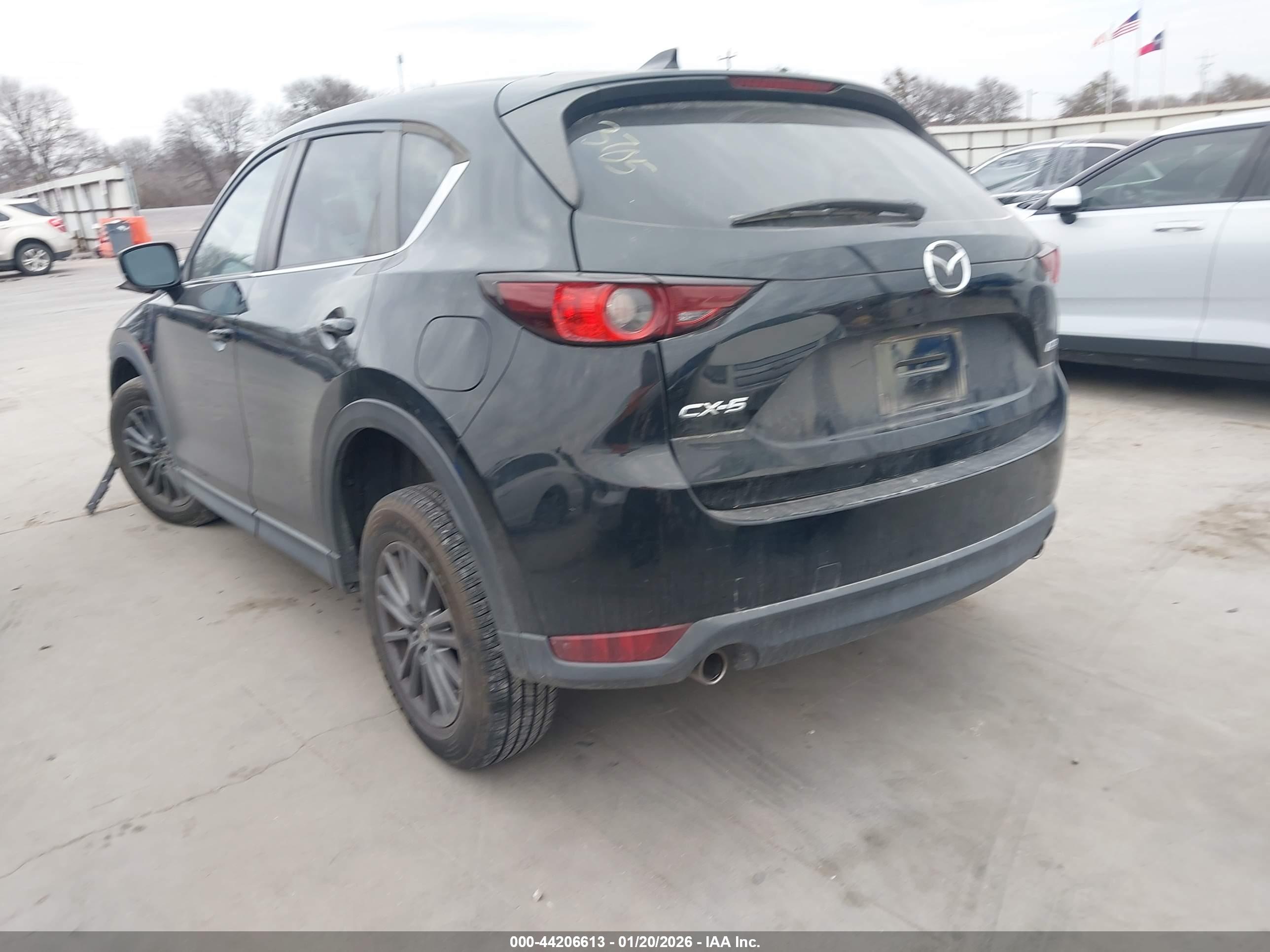 MAZDA CX-5 image 3