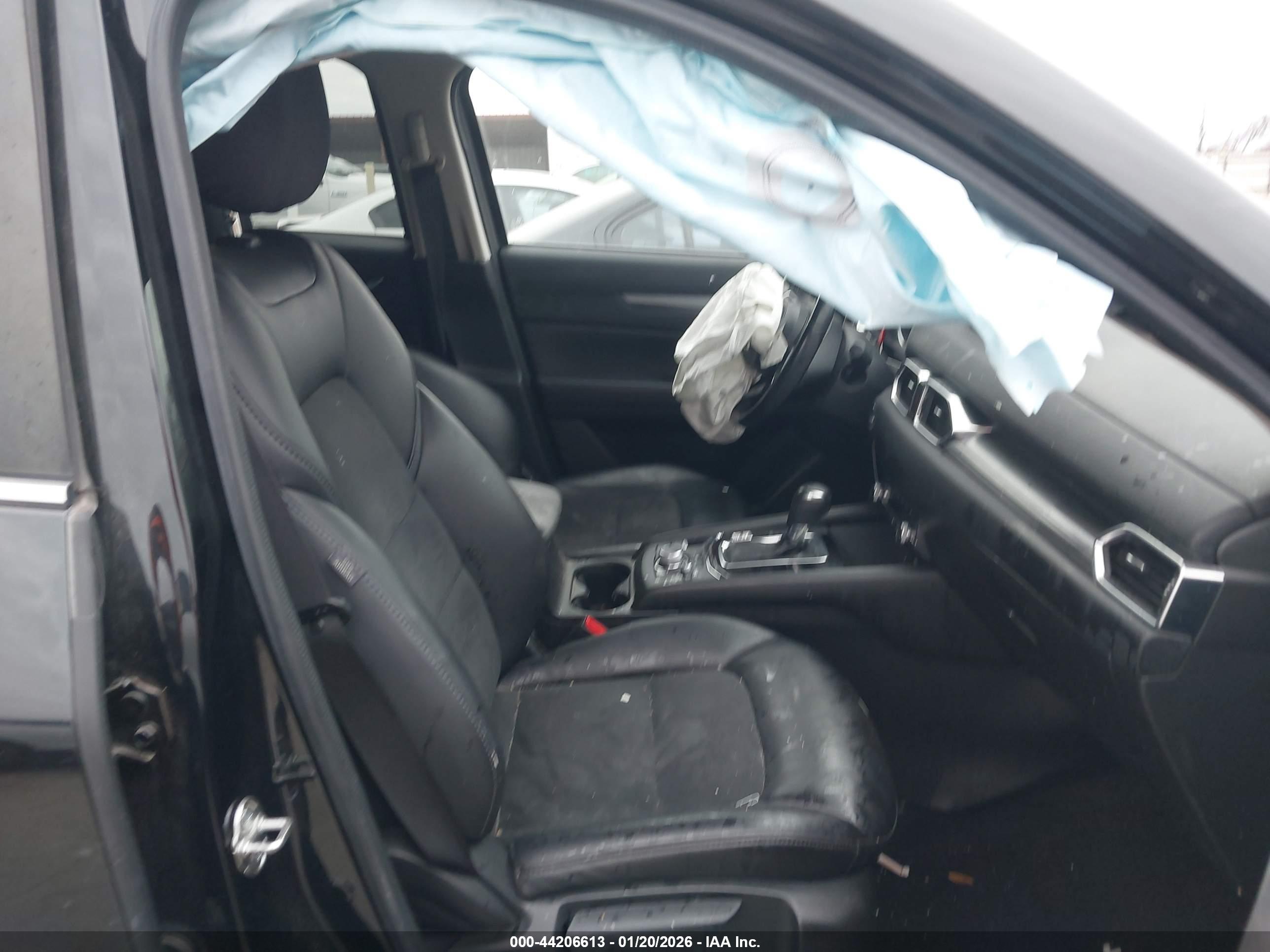 MAZDA CX-5 image 5