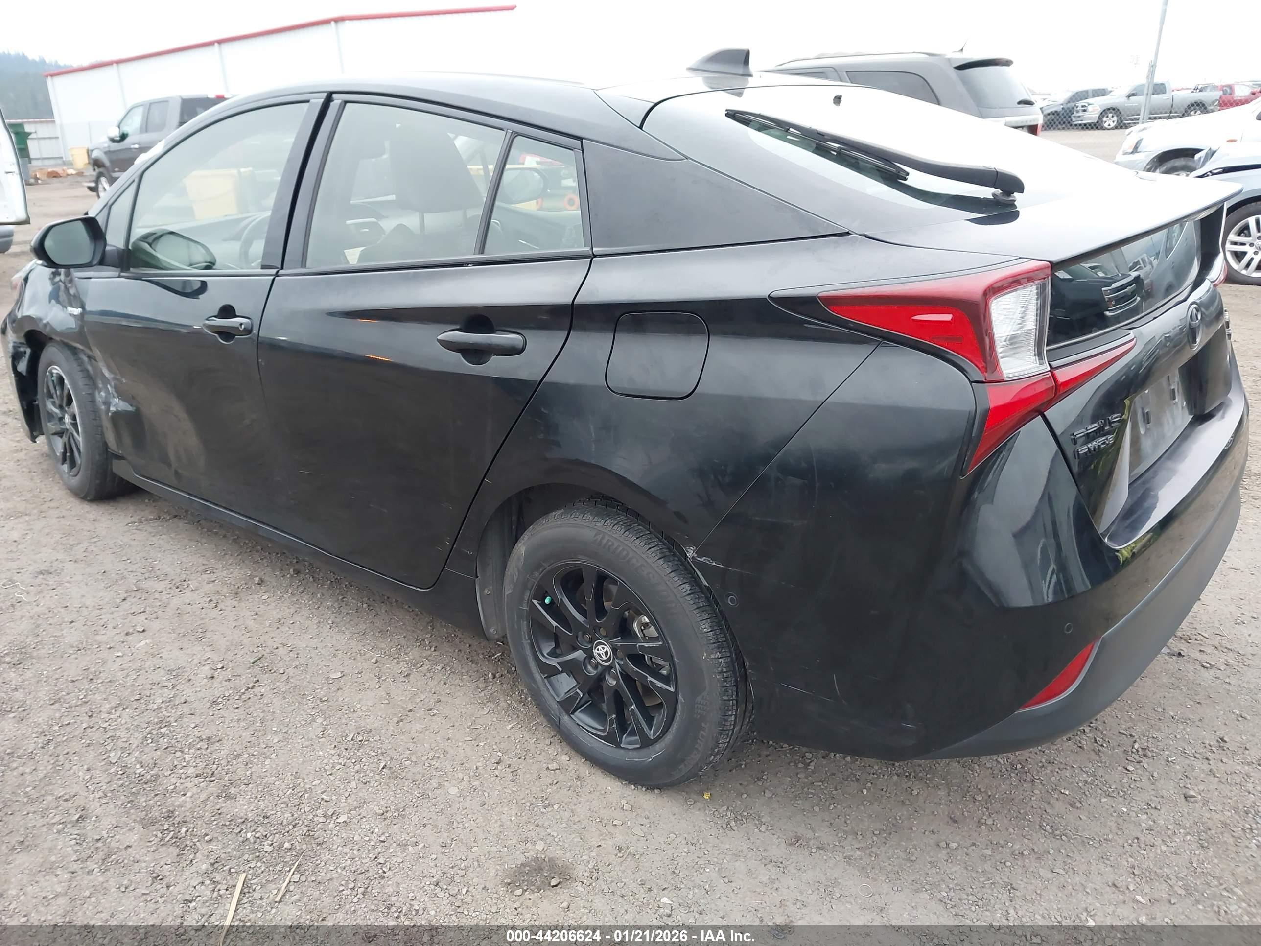 TOYOTA PRIUS image 3