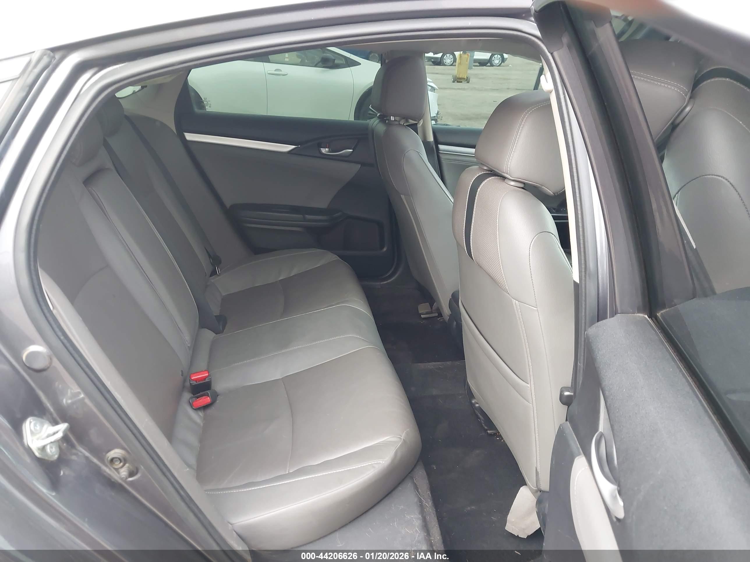 HONDA CIVIC image 8