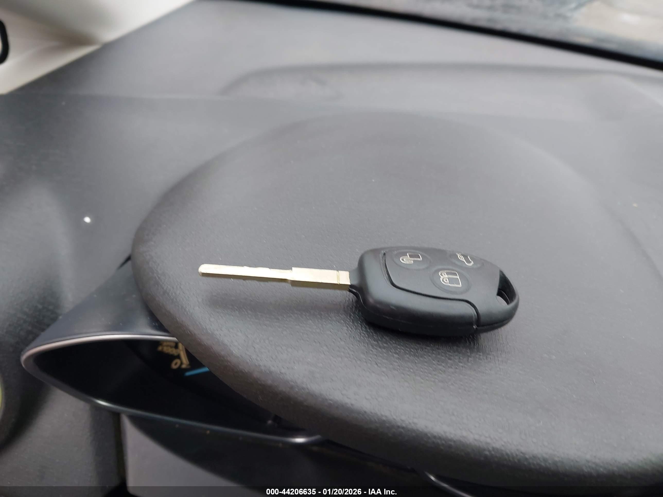 FORD FIESTA image 11