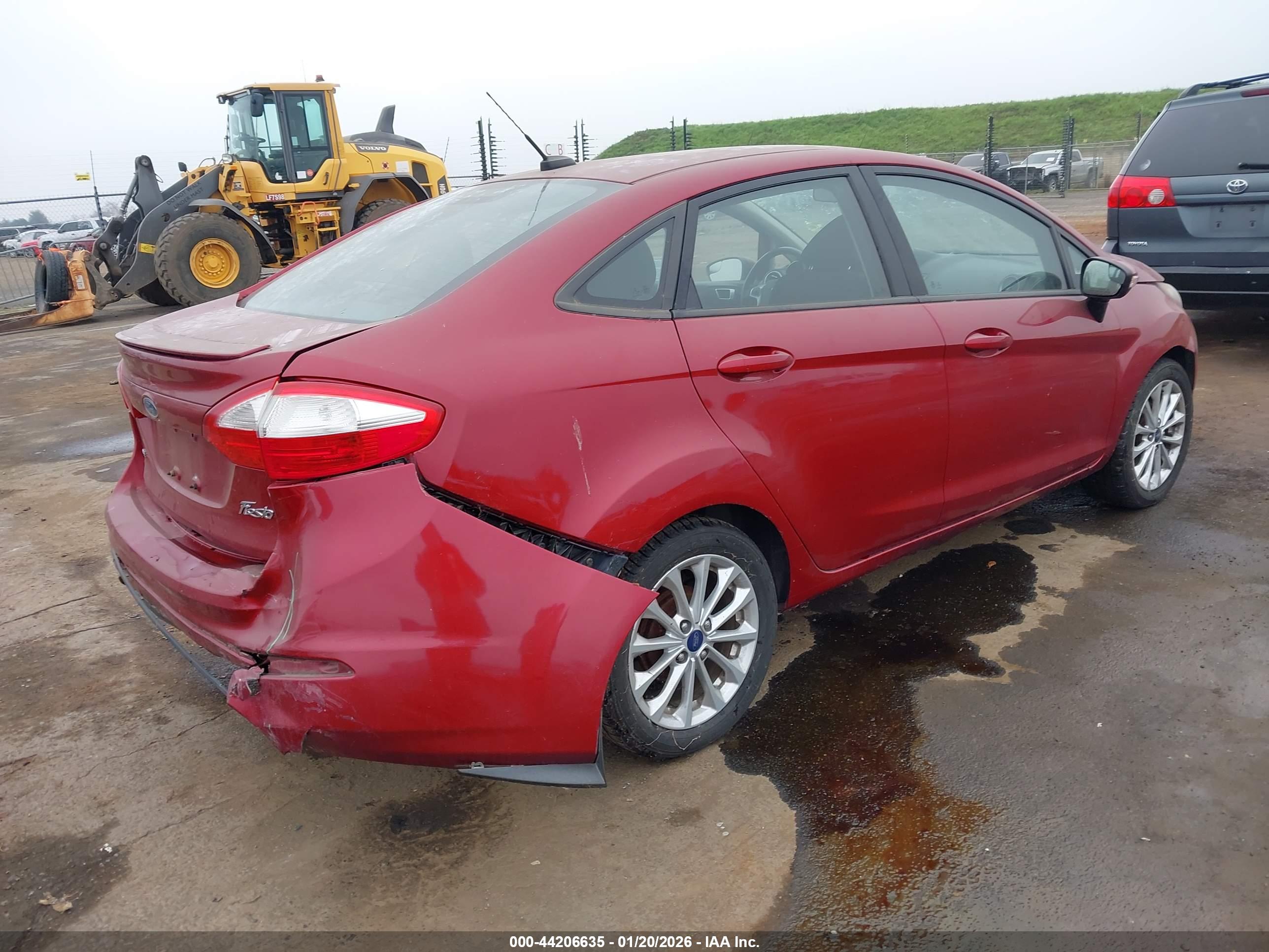 FORD FIESTA image 4