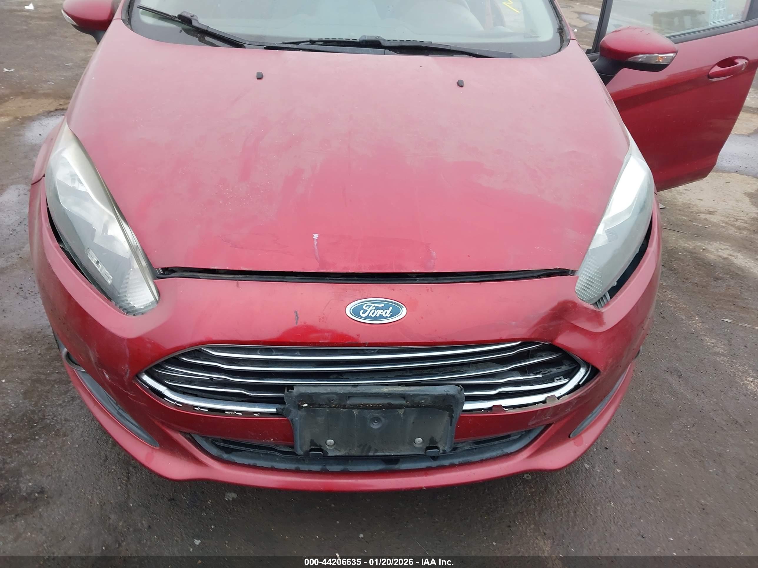 FORD FIESTA image 6