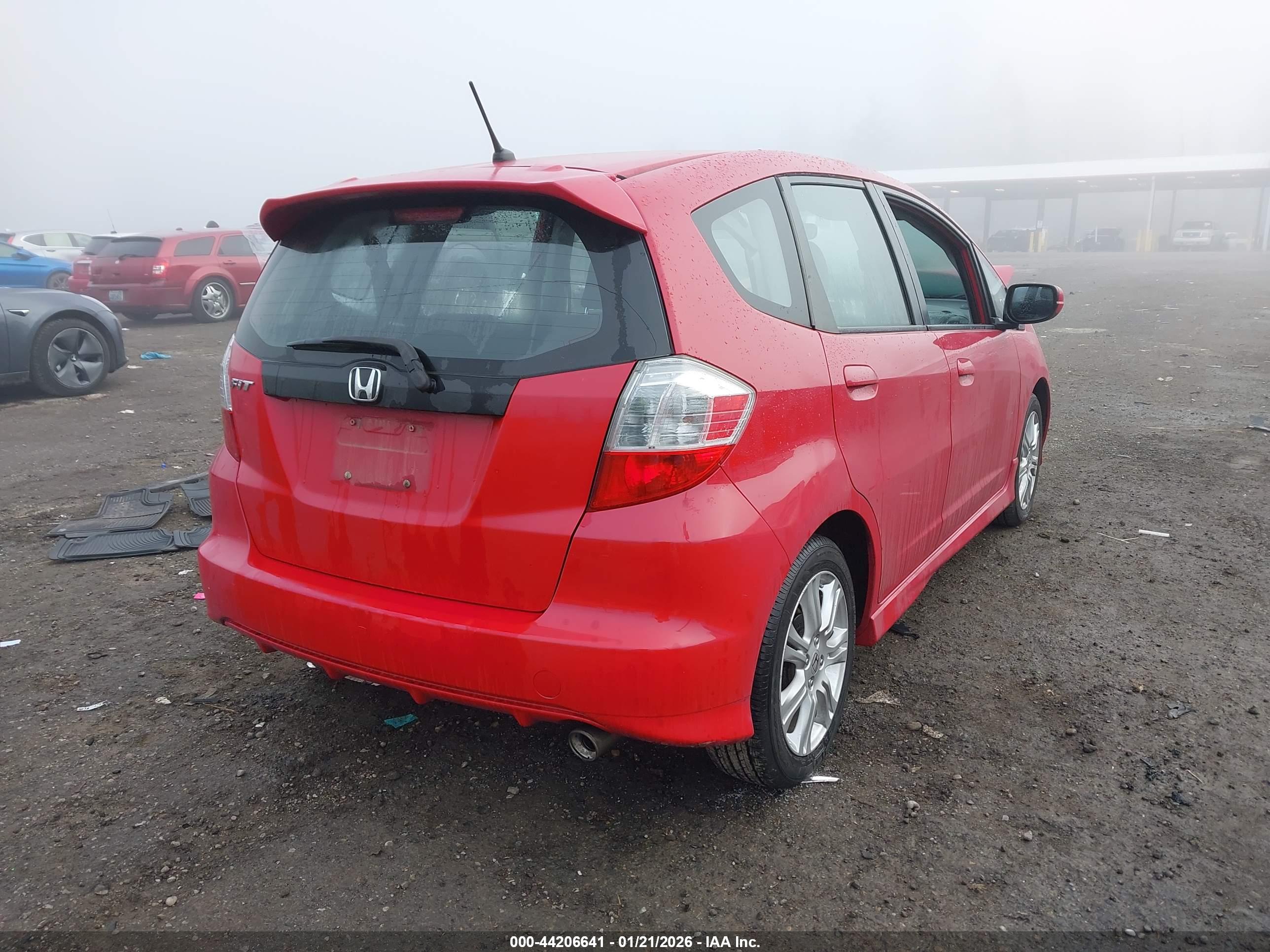 HONDA FIT image 4