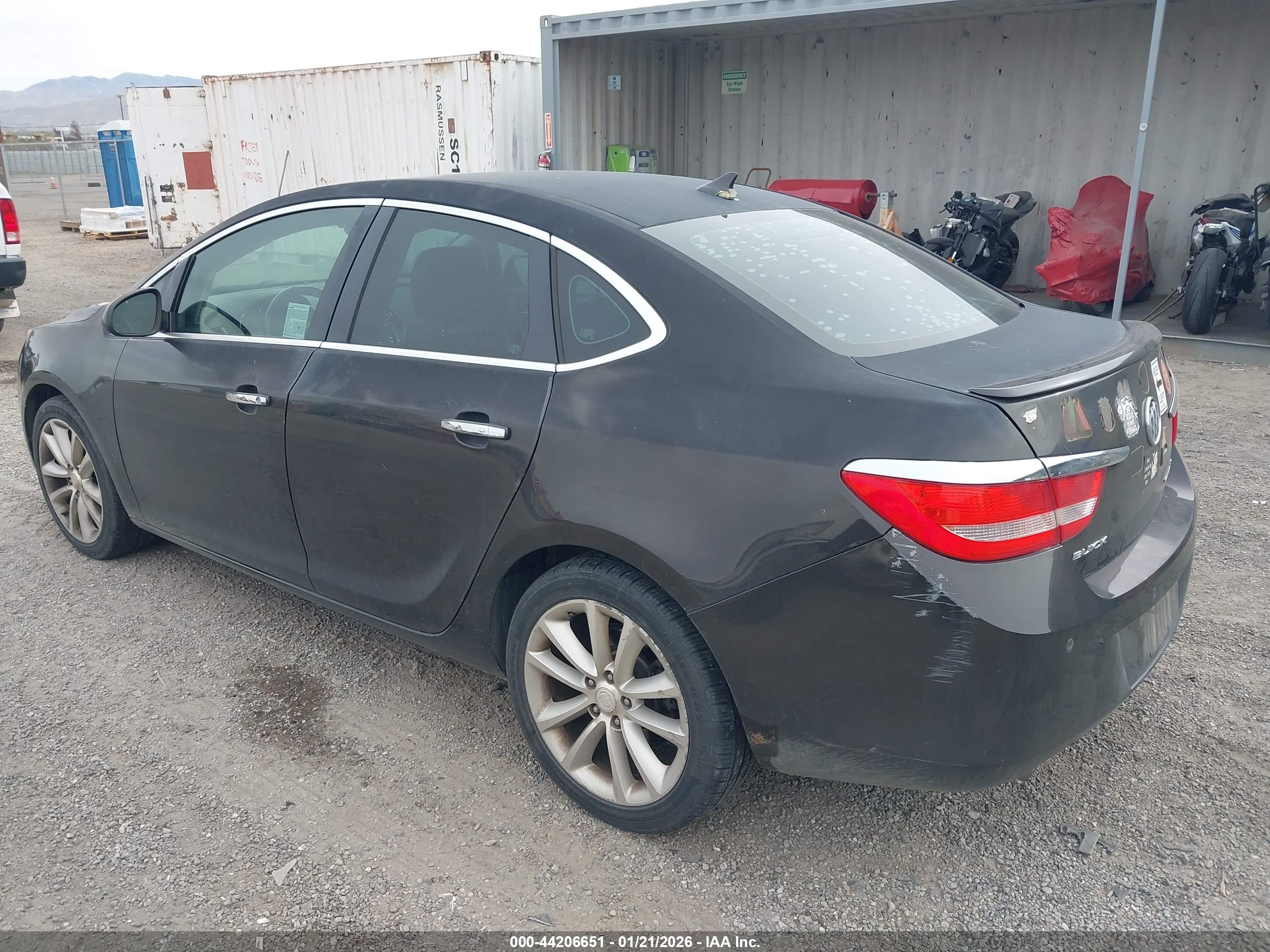 BUICK VERANO image 3
