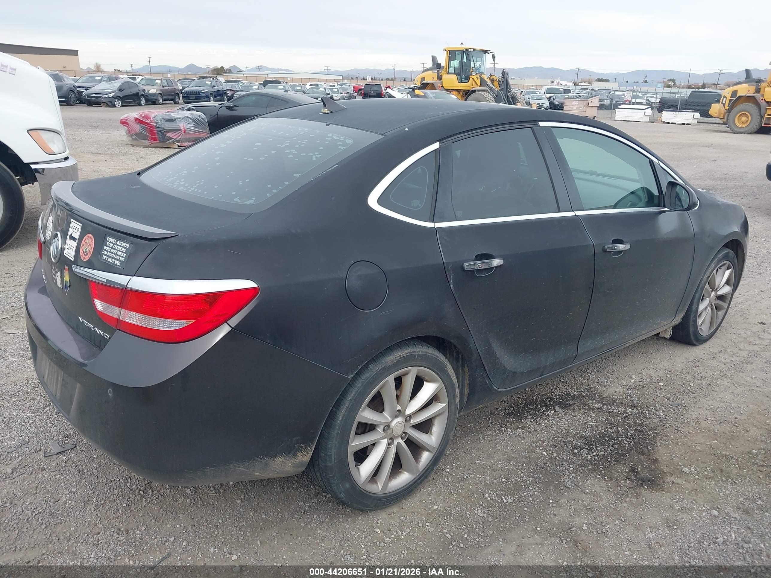 BUICK VERANO image 4
