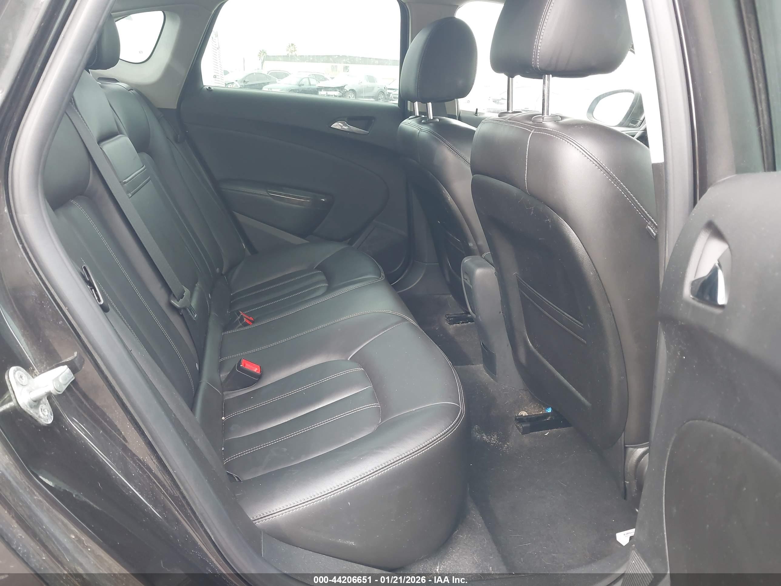 BUICK VERANO image 8