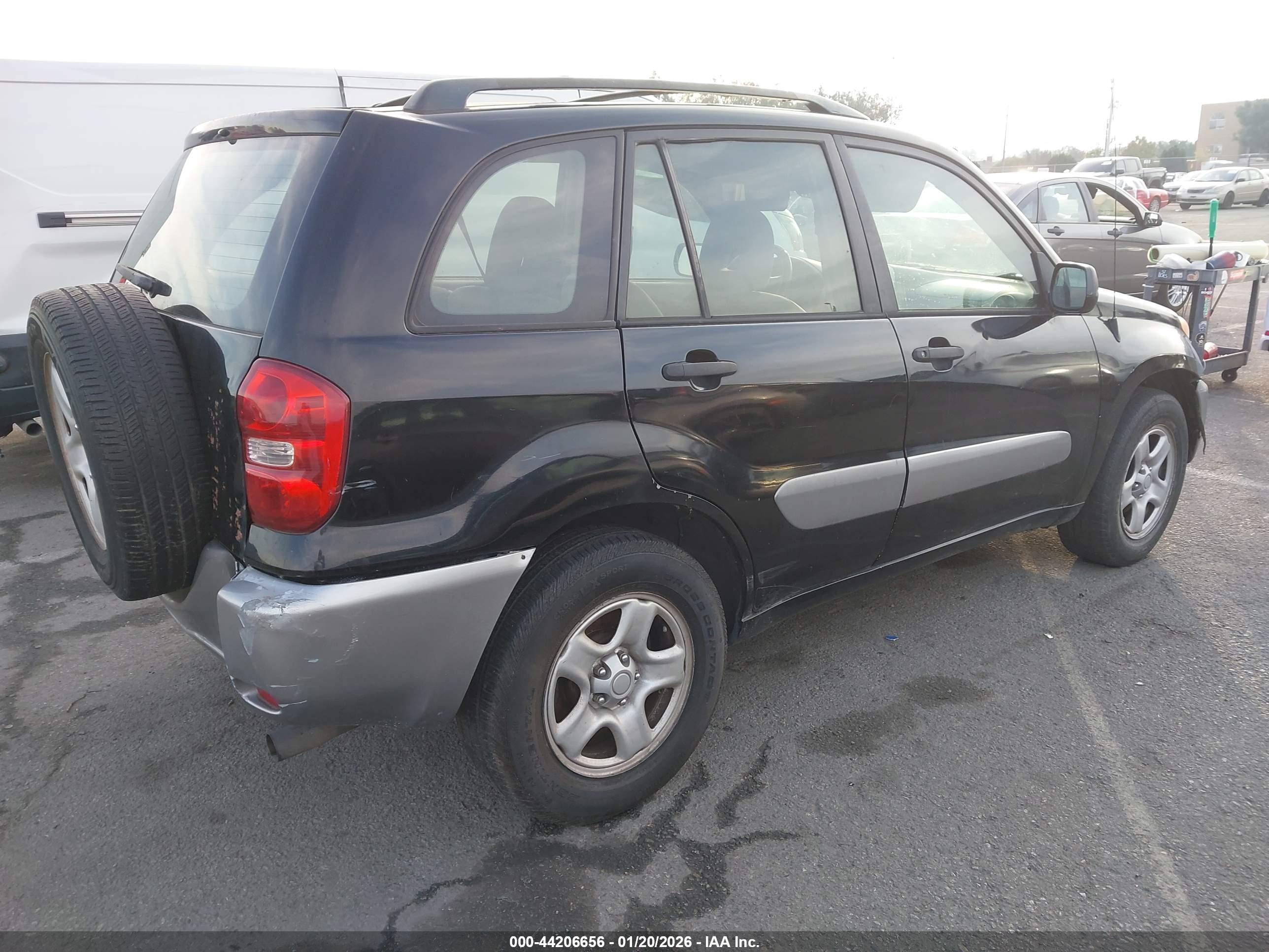 TOYOTA RAV4 image 4
