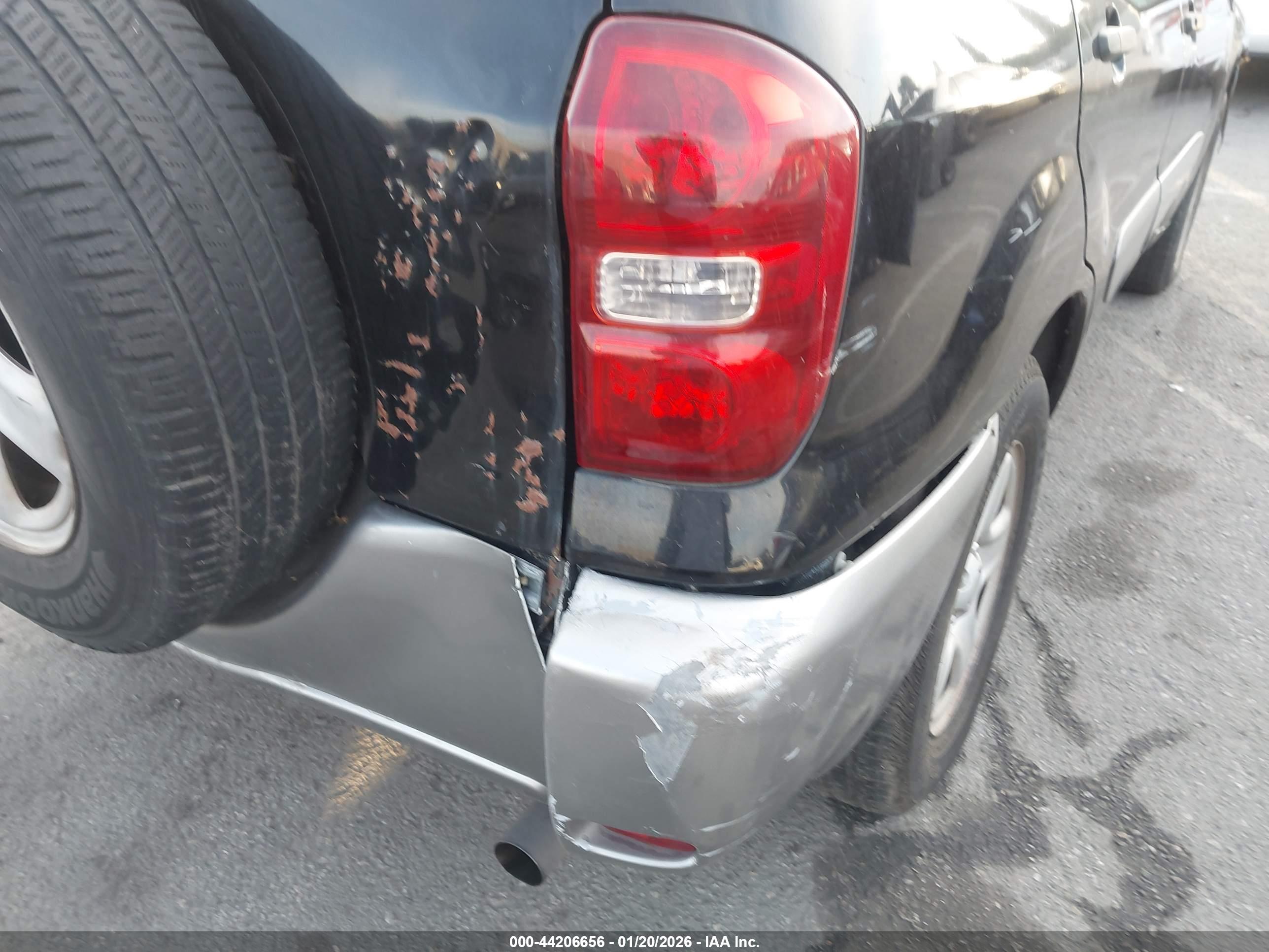 TOYOTA RAV4 image 6