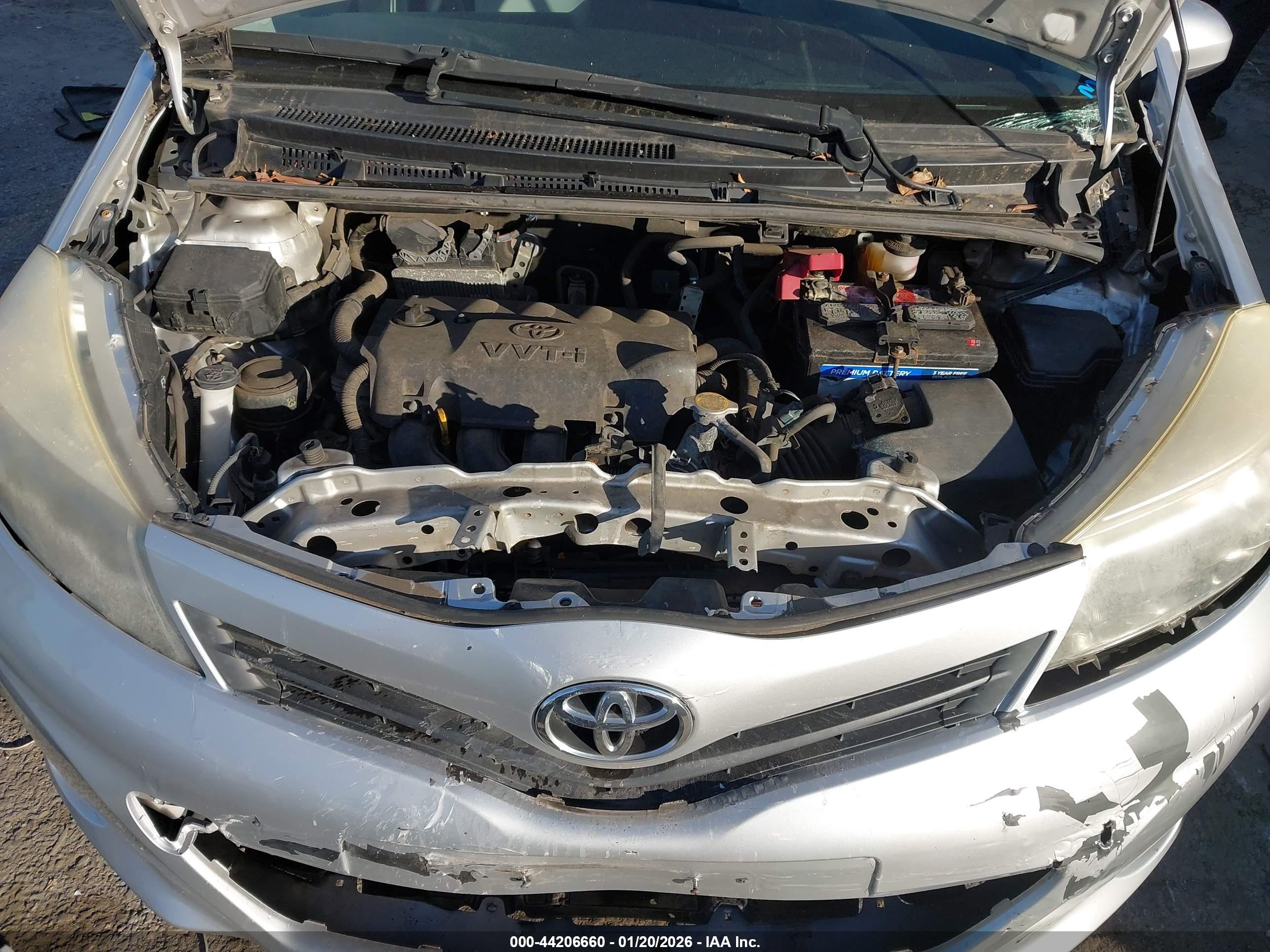TOYOTA YARIS image 10