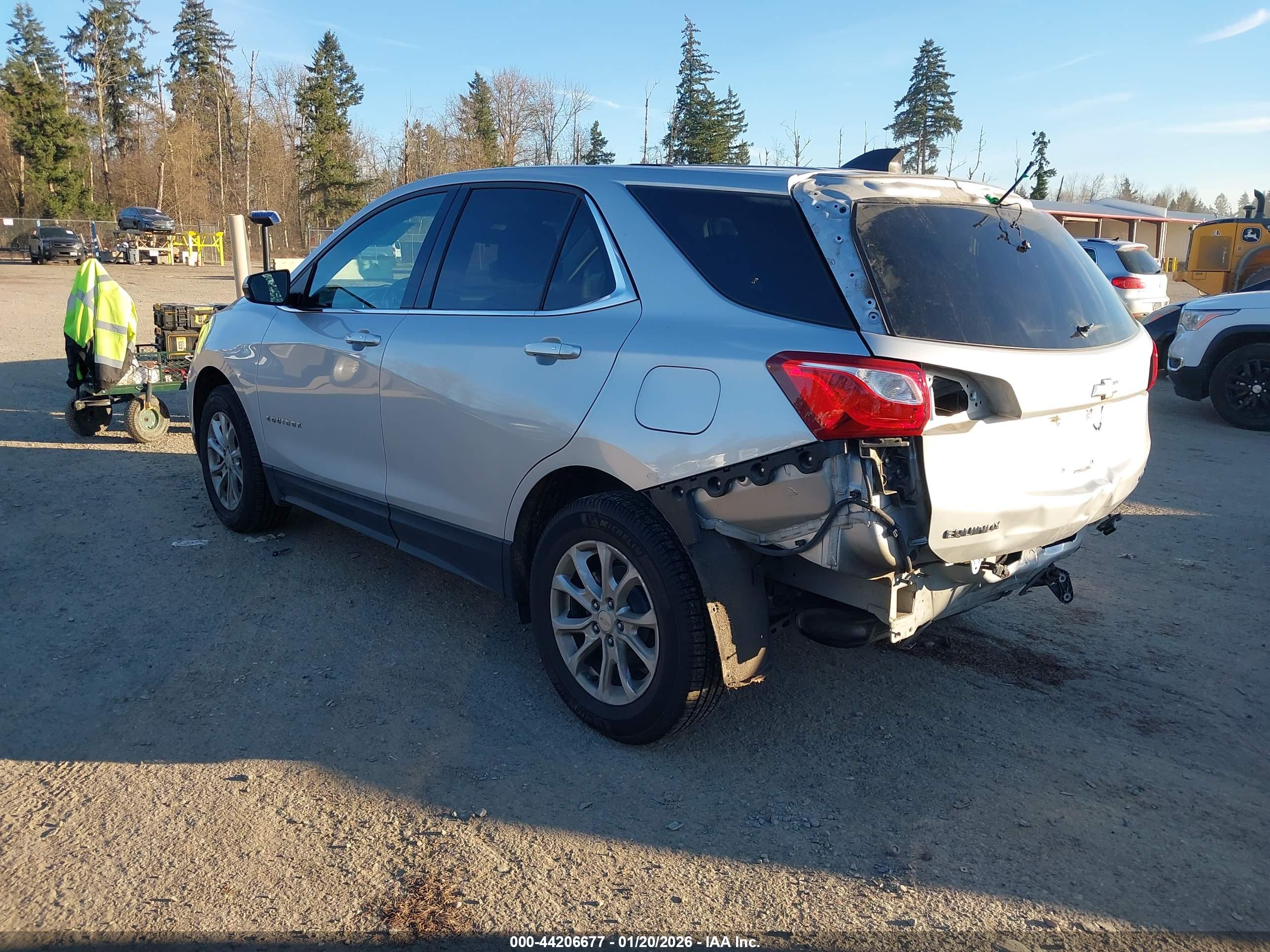 CHEVROLET EQUINOX image 3