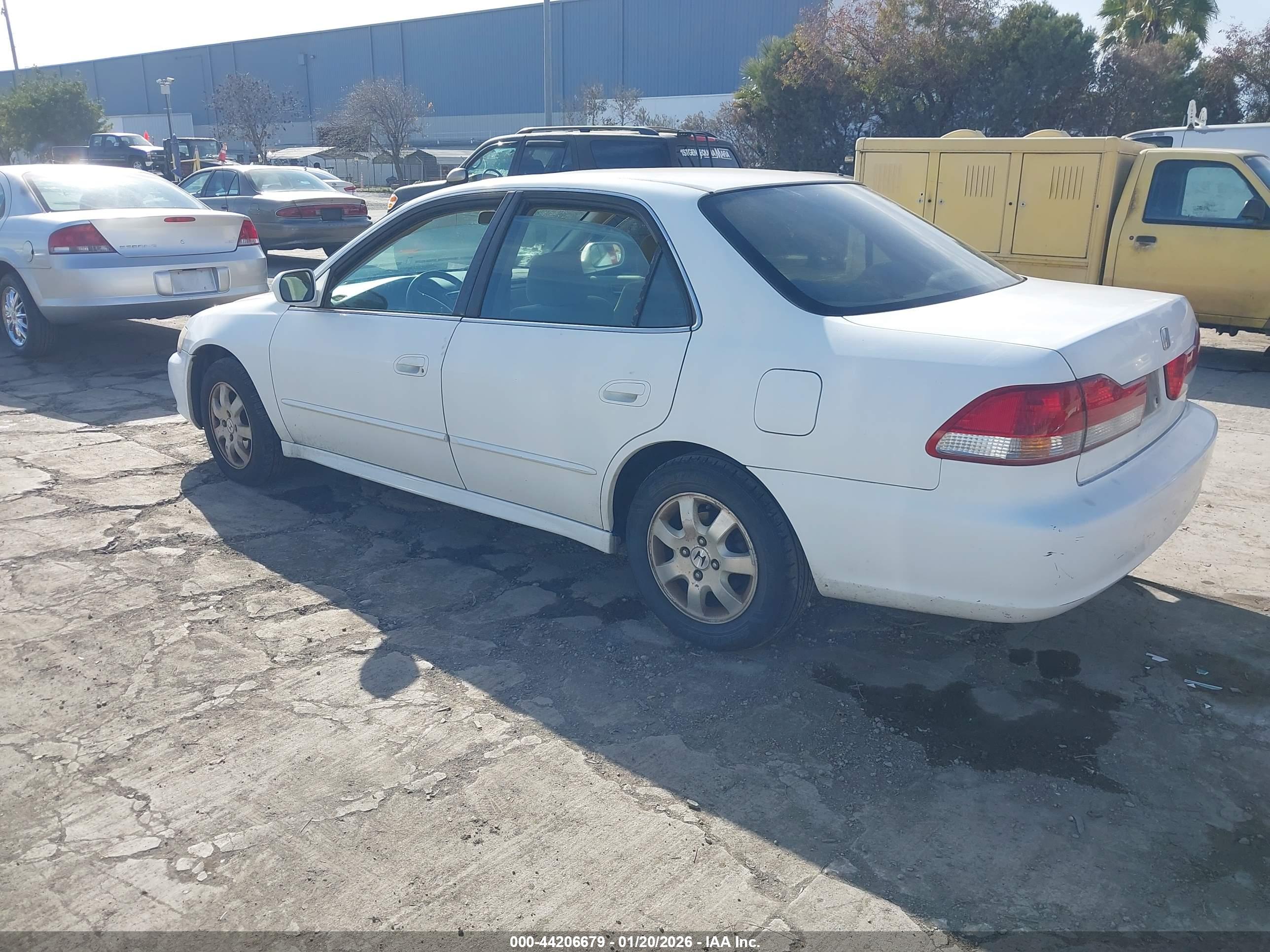 HONDA ACCORD image 3