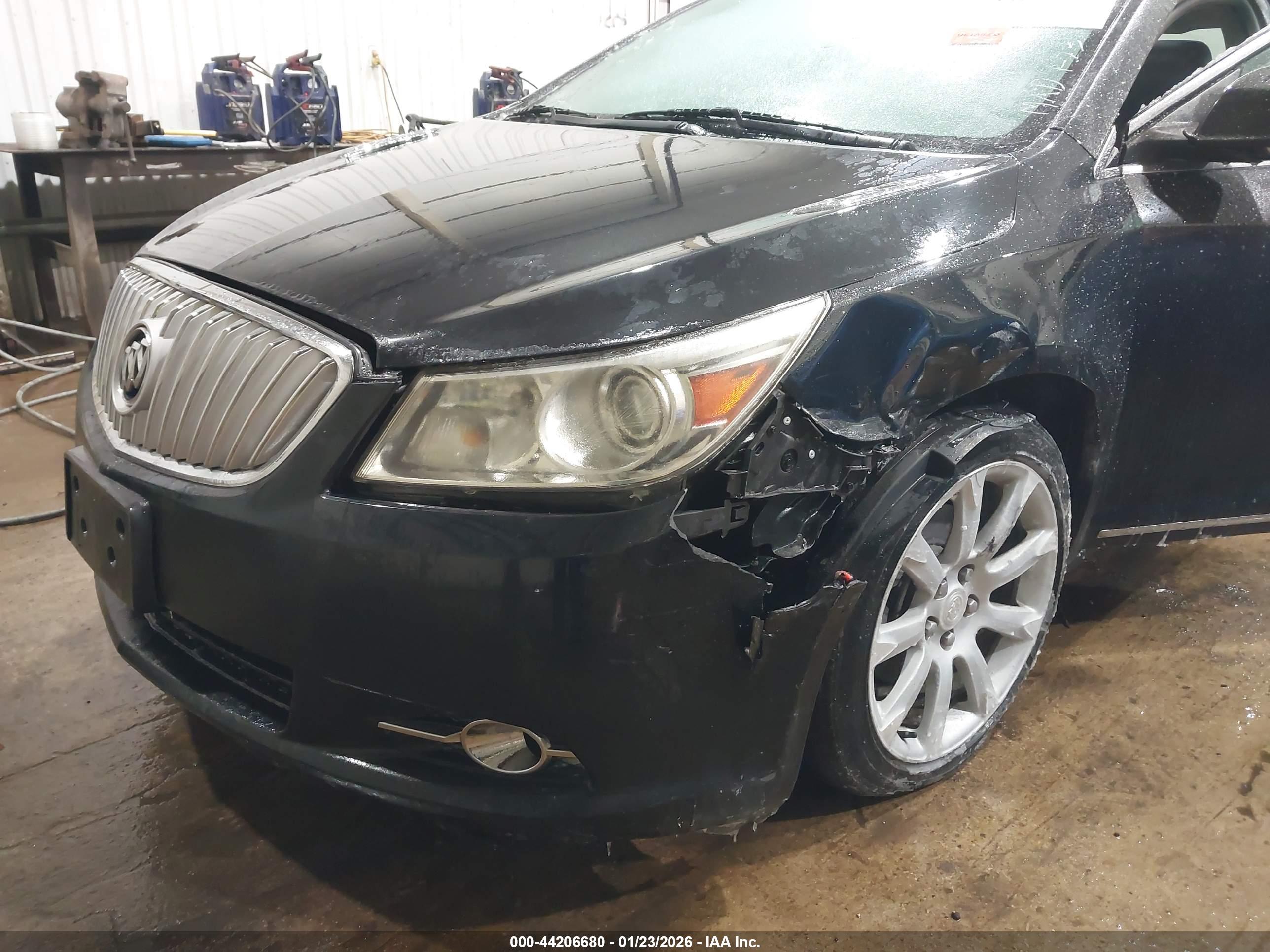 BUICK LACROSSE image 6