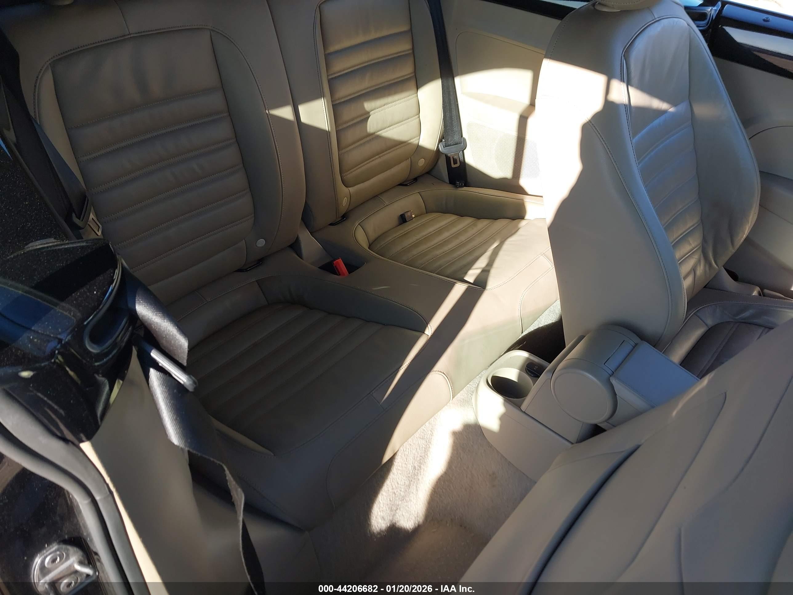 VOLKSWAGEN BEETLE image 8