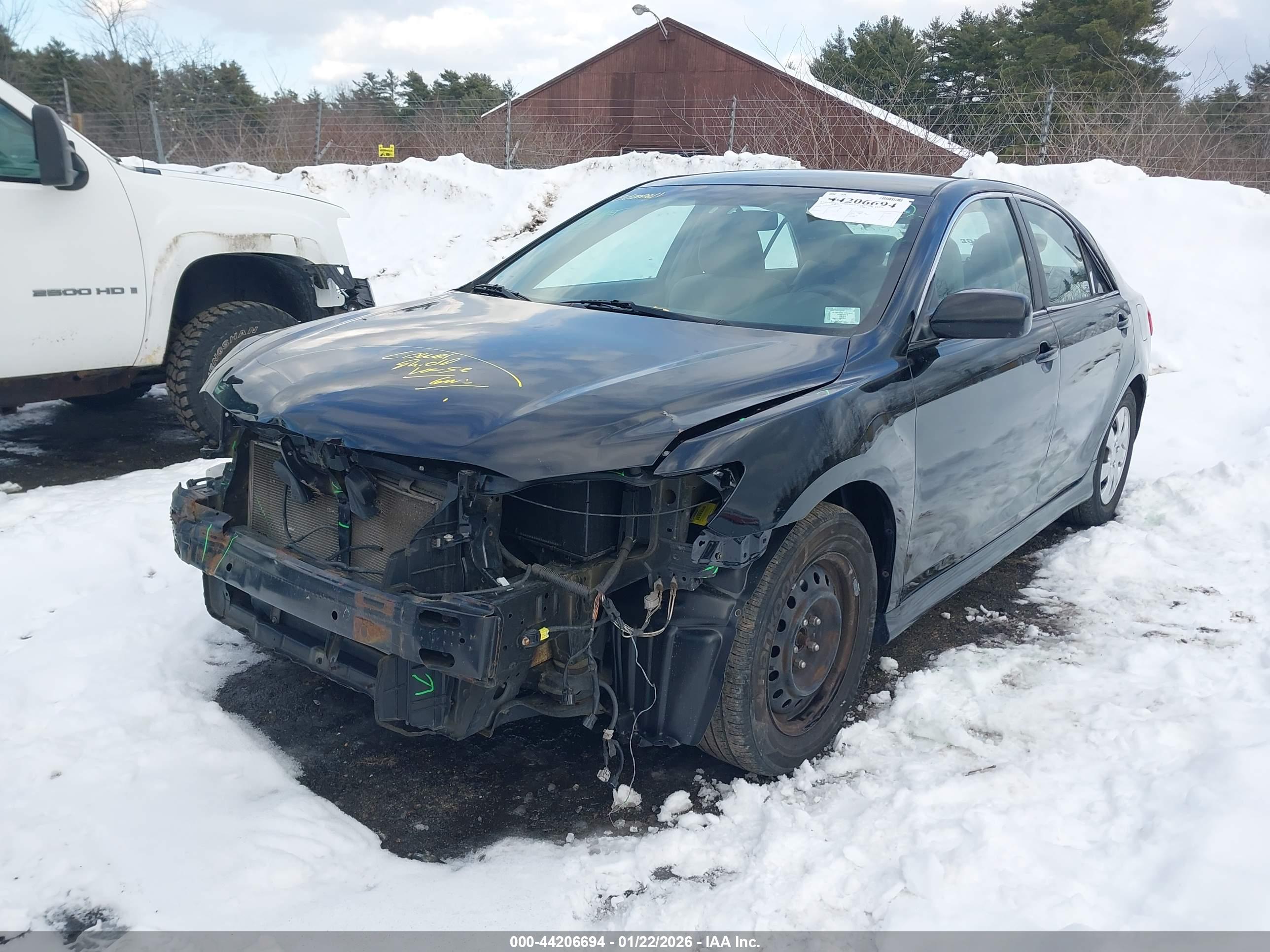 TOYOTA CAMRY image 2