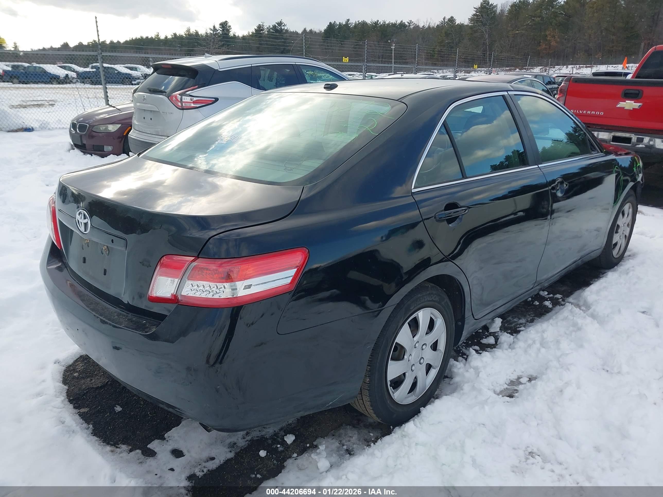 TOYOTA CAMRY image 4