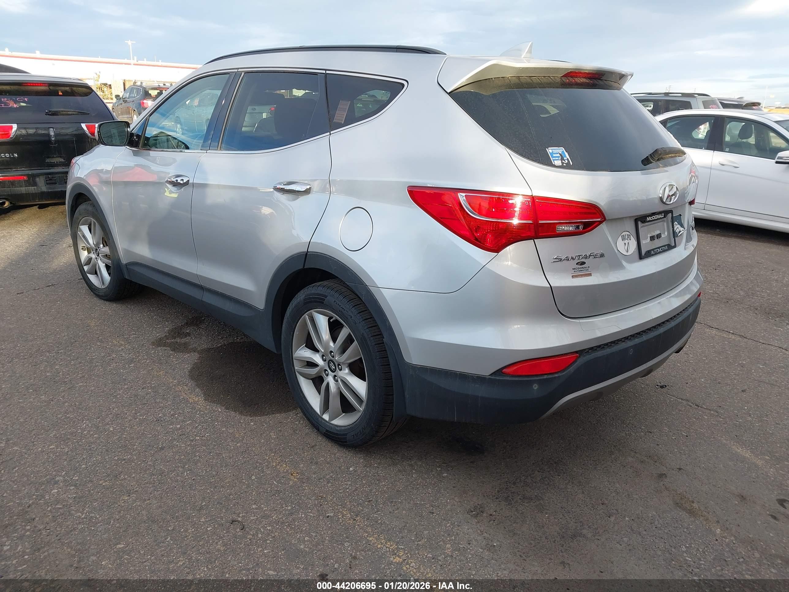 HYUNDAI SANTA image 3