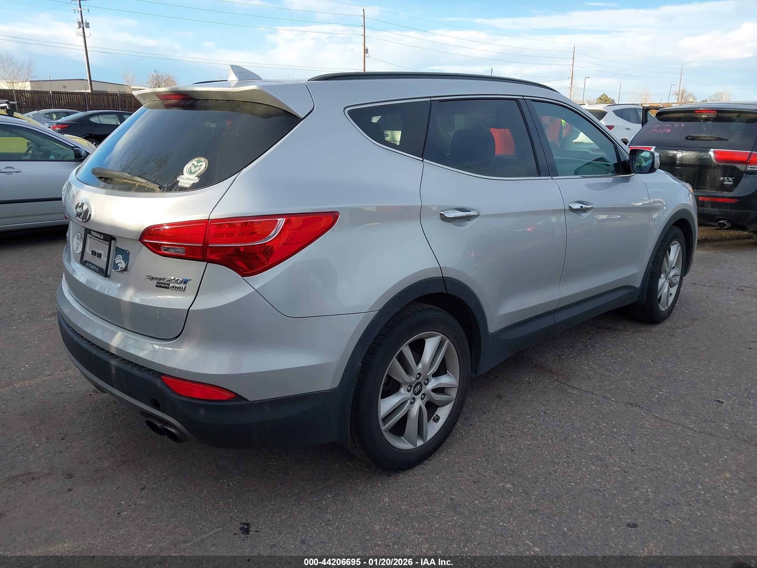 HYUNDAI SANTA image 4