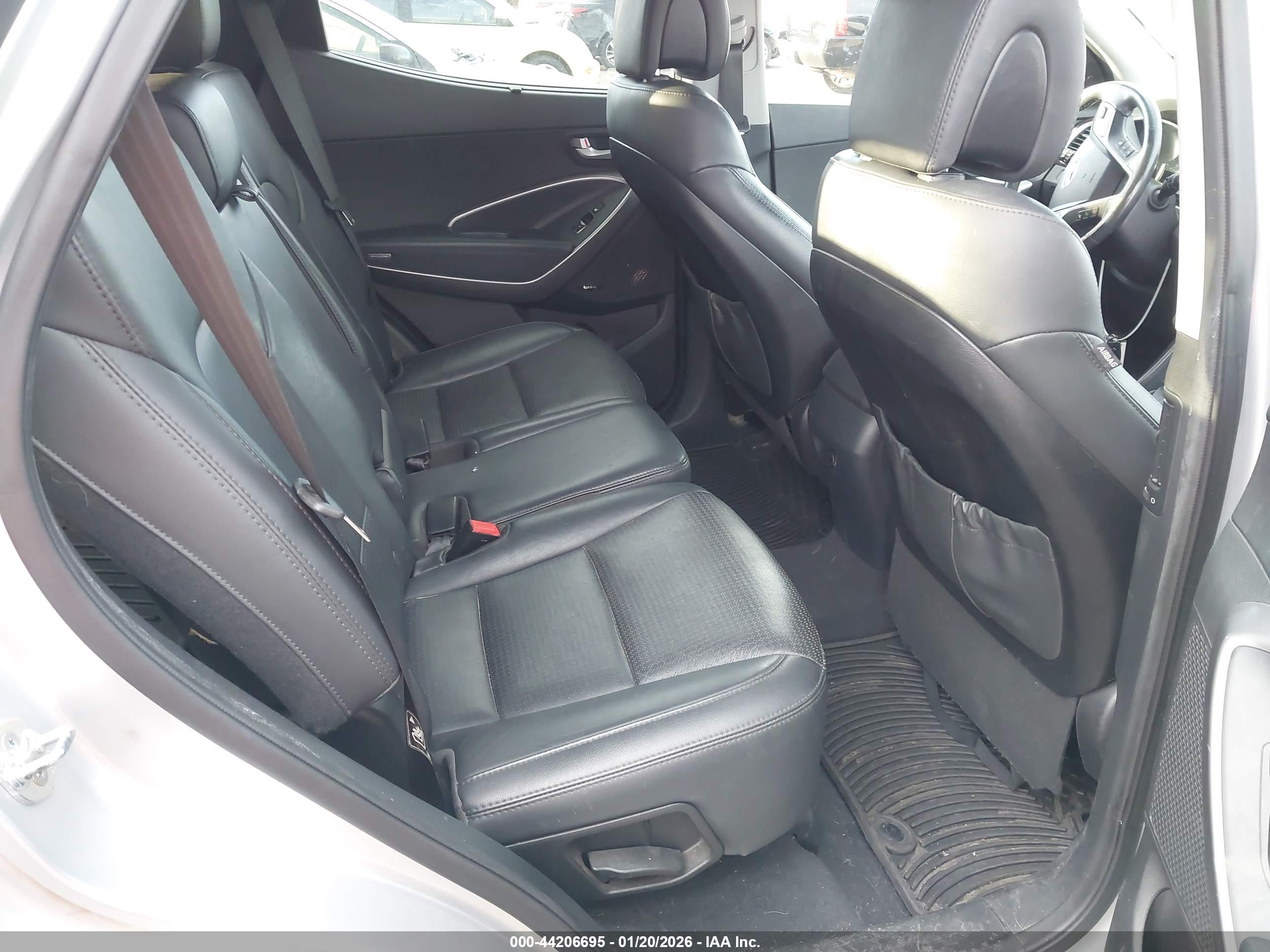 HYUNDAI SANTA image 8