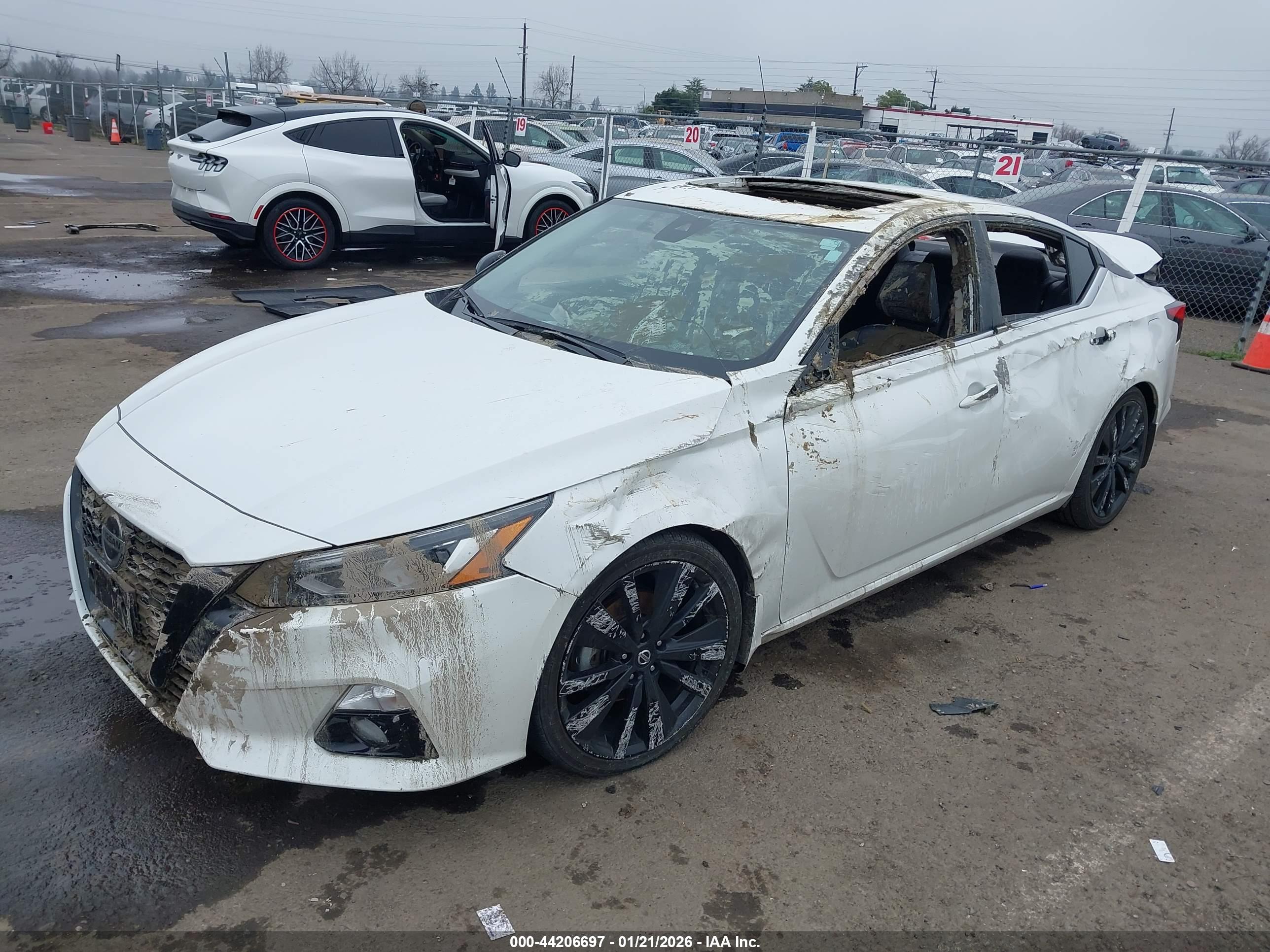 NISSAN ALTIMA image 6