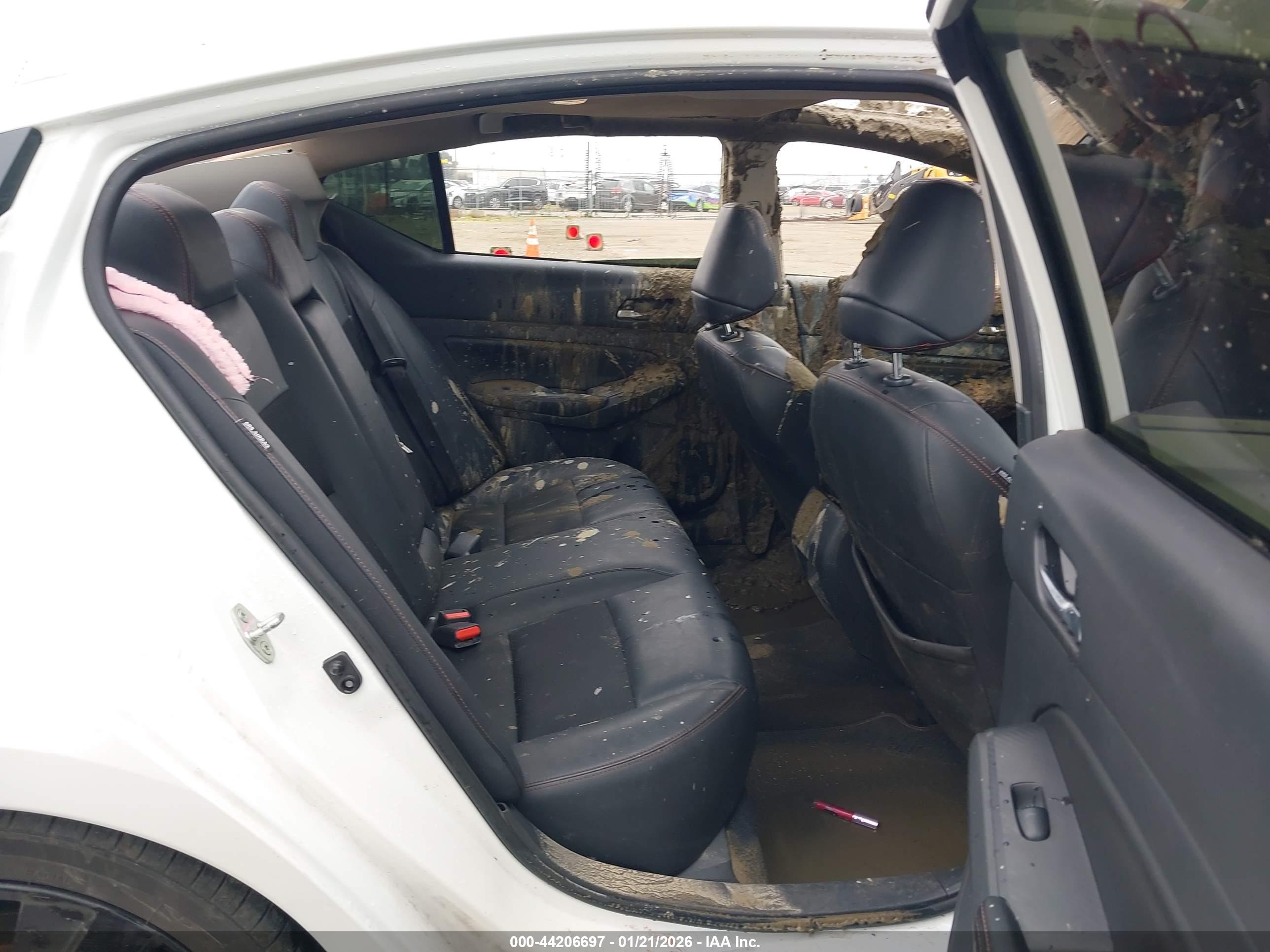 NISSAN ALTIMA image 8