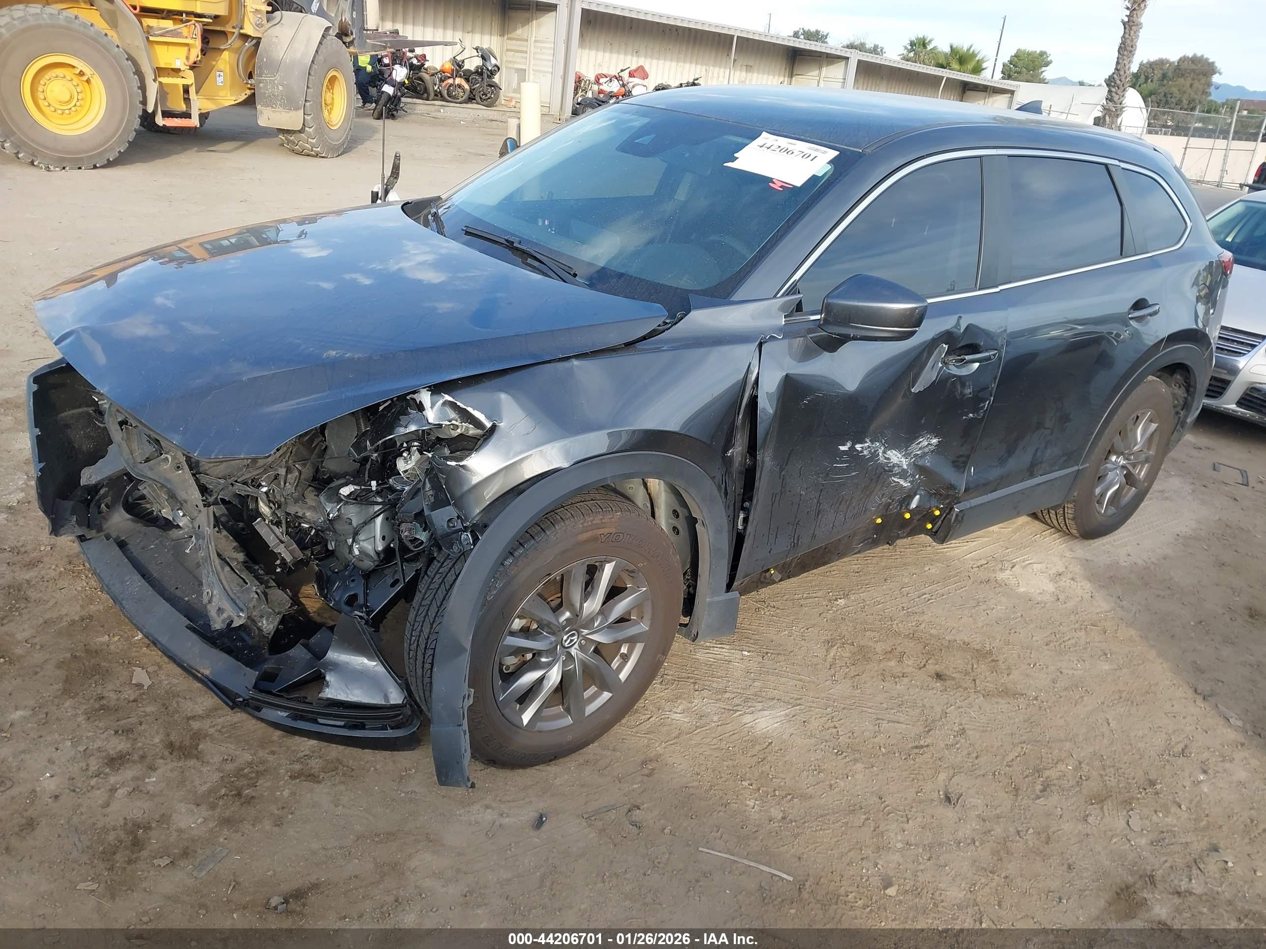 MAZDA CX-9 image 2