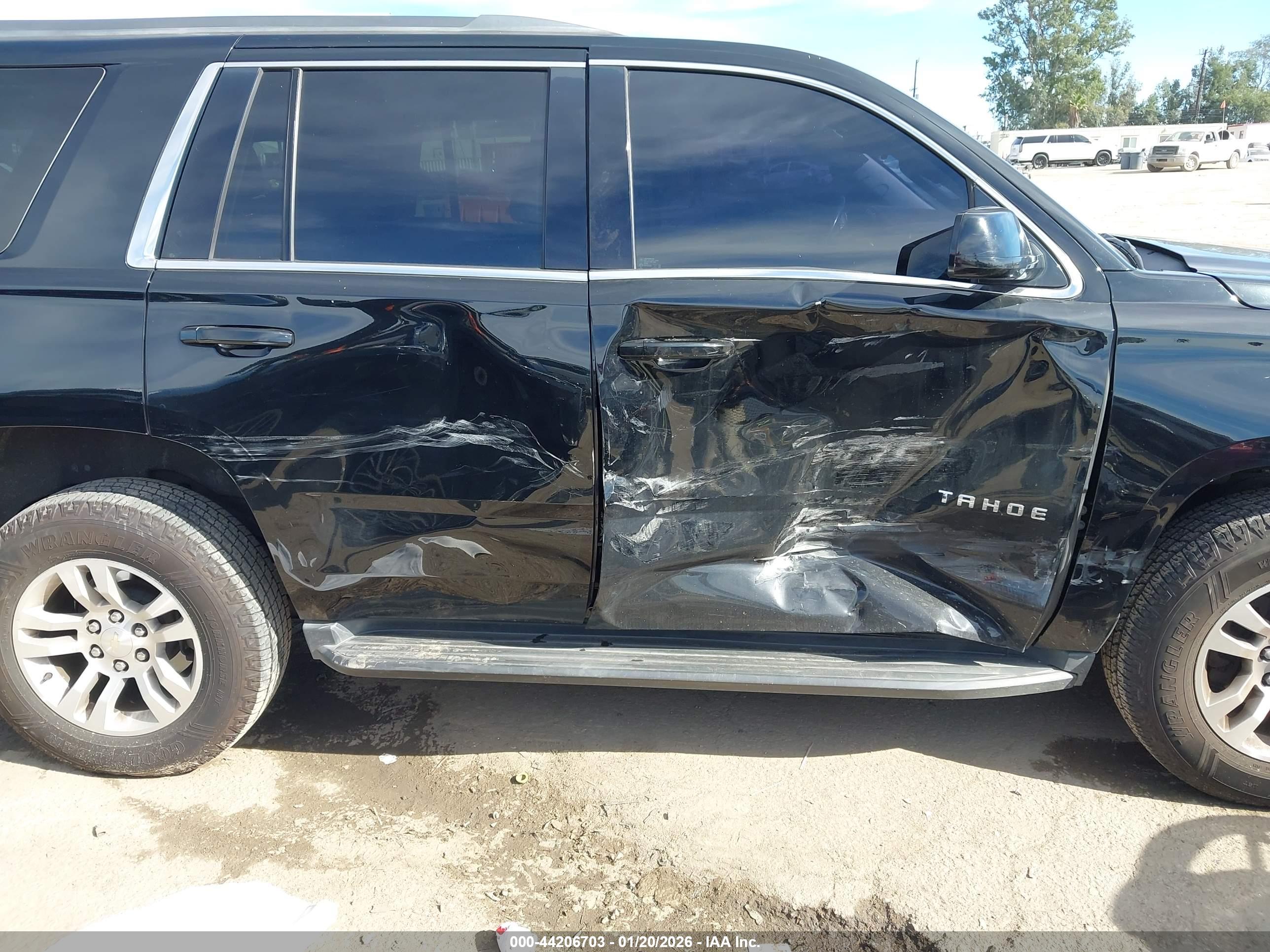 CHEVROLET TAHOE image 6