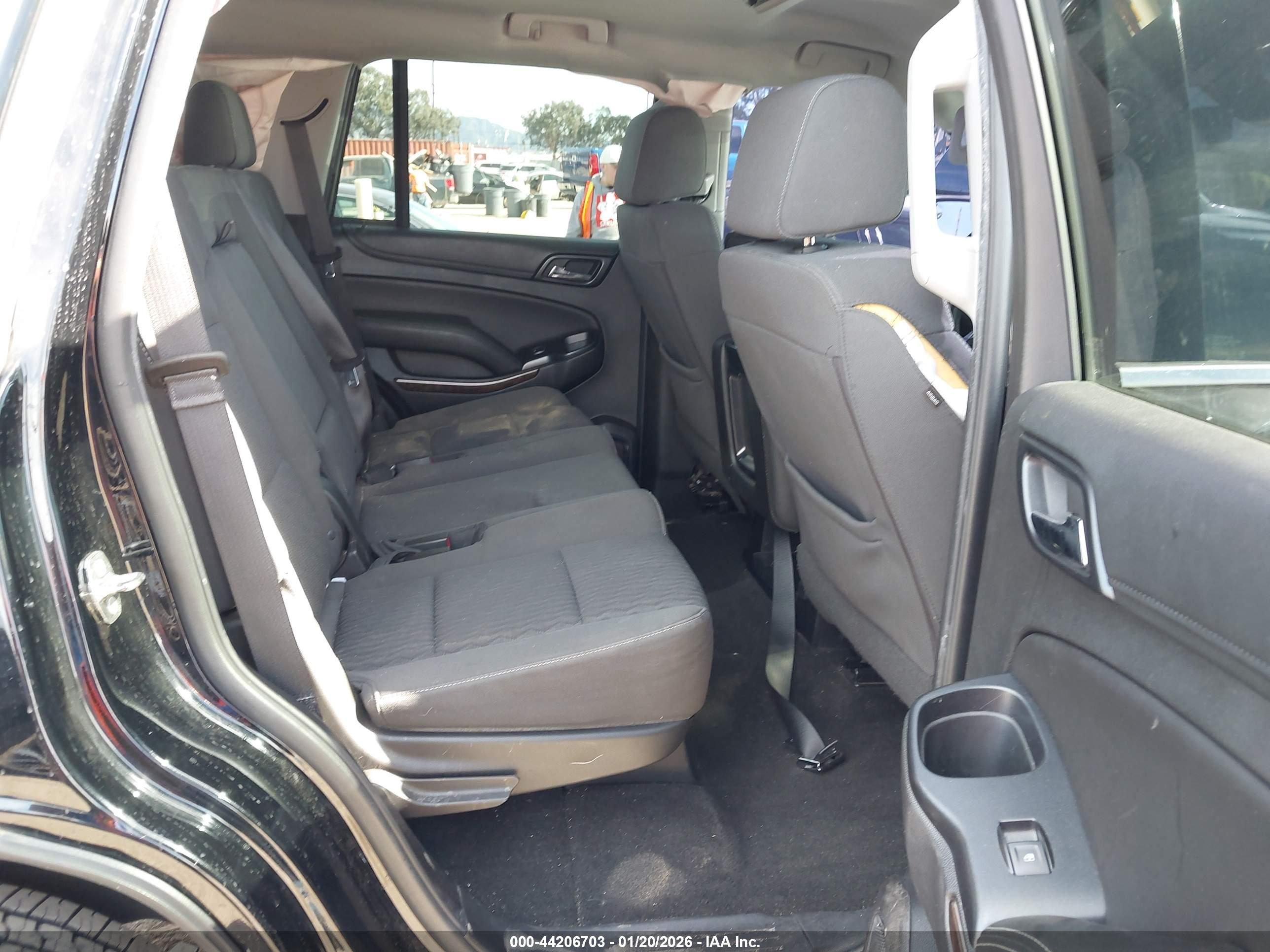 CHEVROLET TAHOE image 8