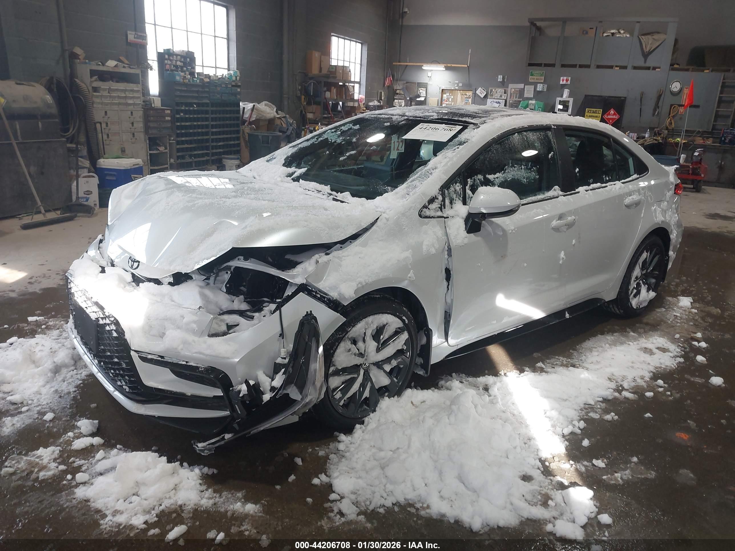 TOYOTA COROLLA image 2