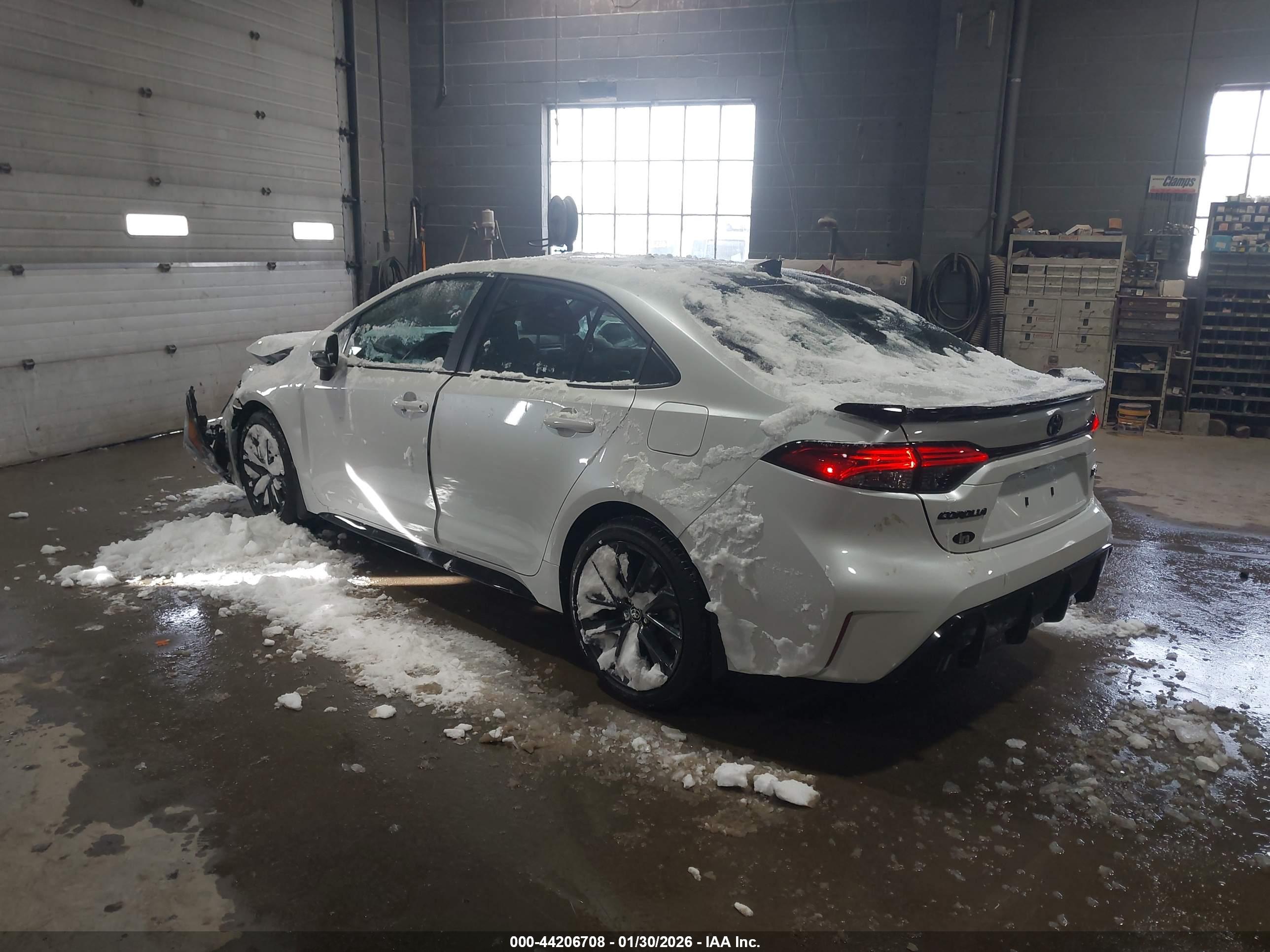 TOYOTA COROLLA image 3