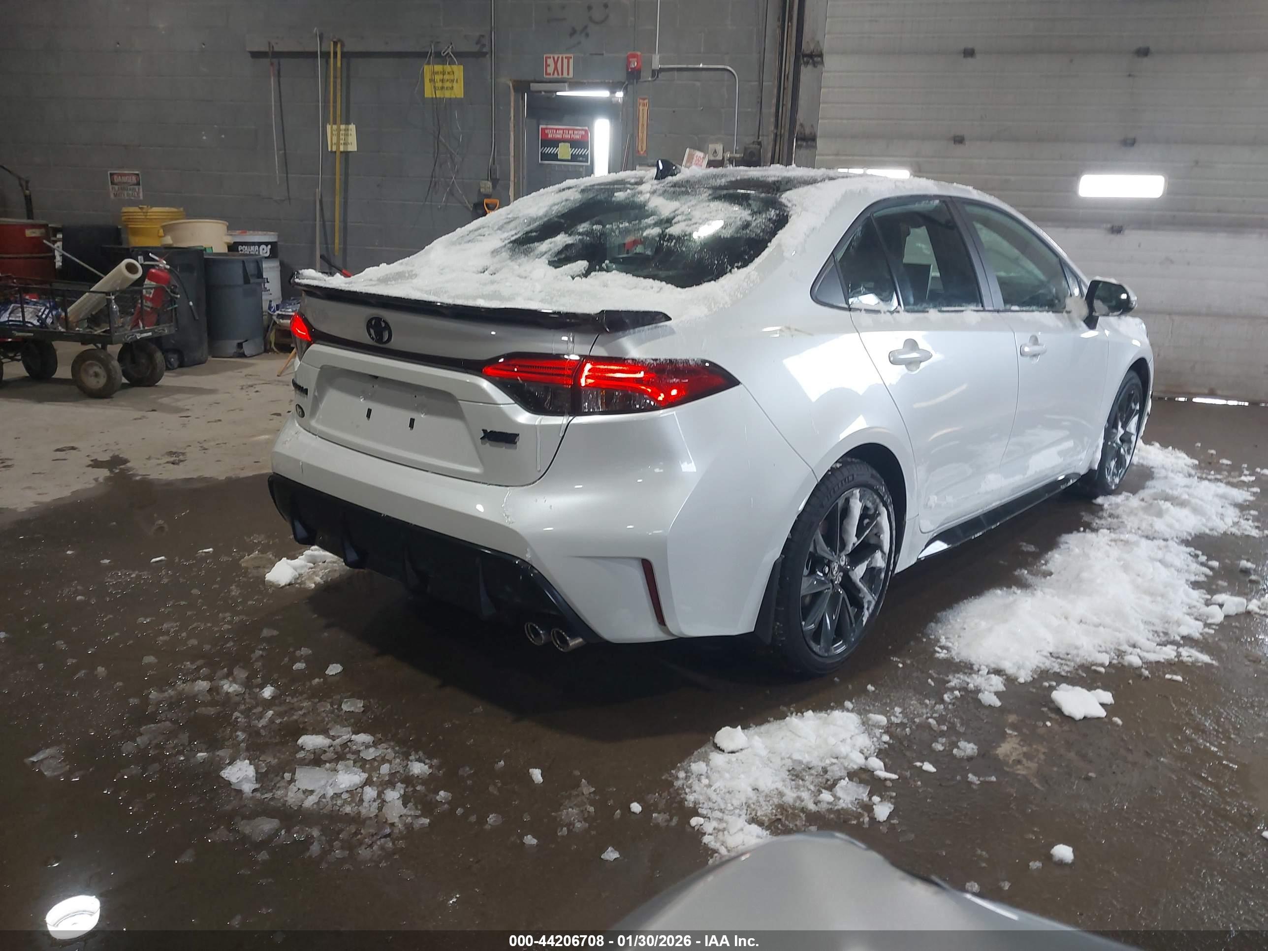 TOYOTA COROLLA image 4